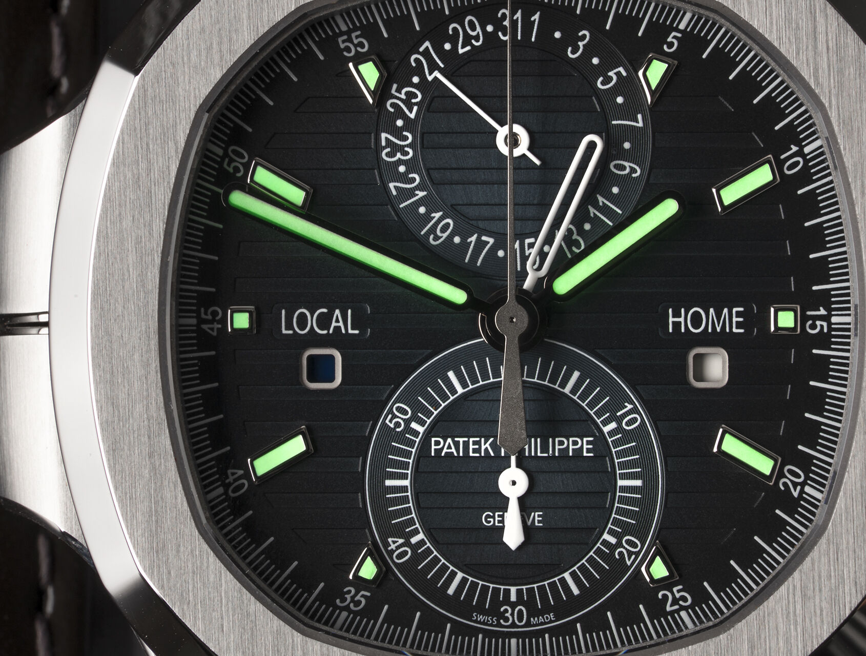 ref 5990/1A-011 | 5990/1A - Box & Certificate | Patek Philippe Nautilus Travel Time Chronograph