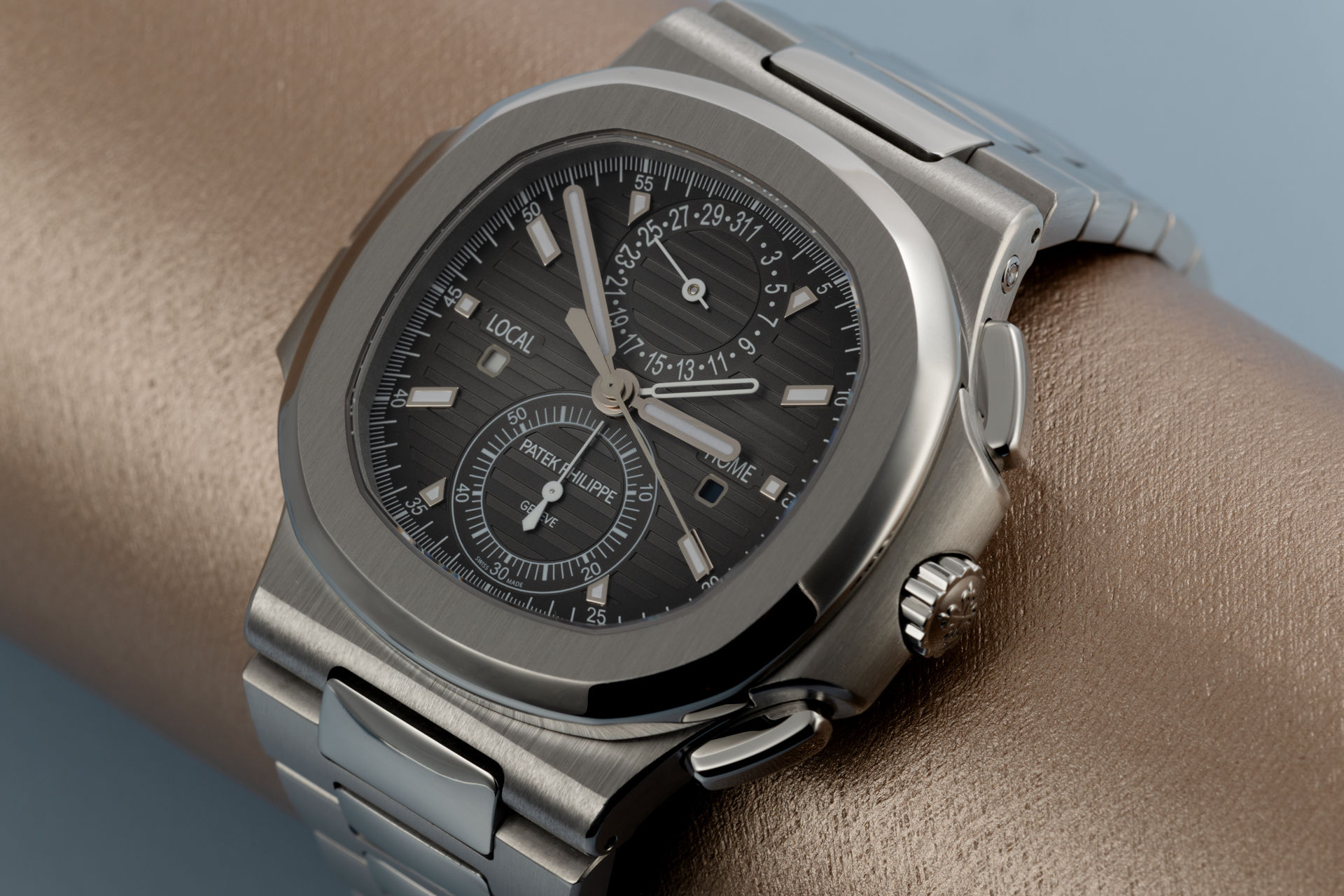 Travel Time Complete Set | ref 5990/1A-001 | Patek Philippe Nautilus