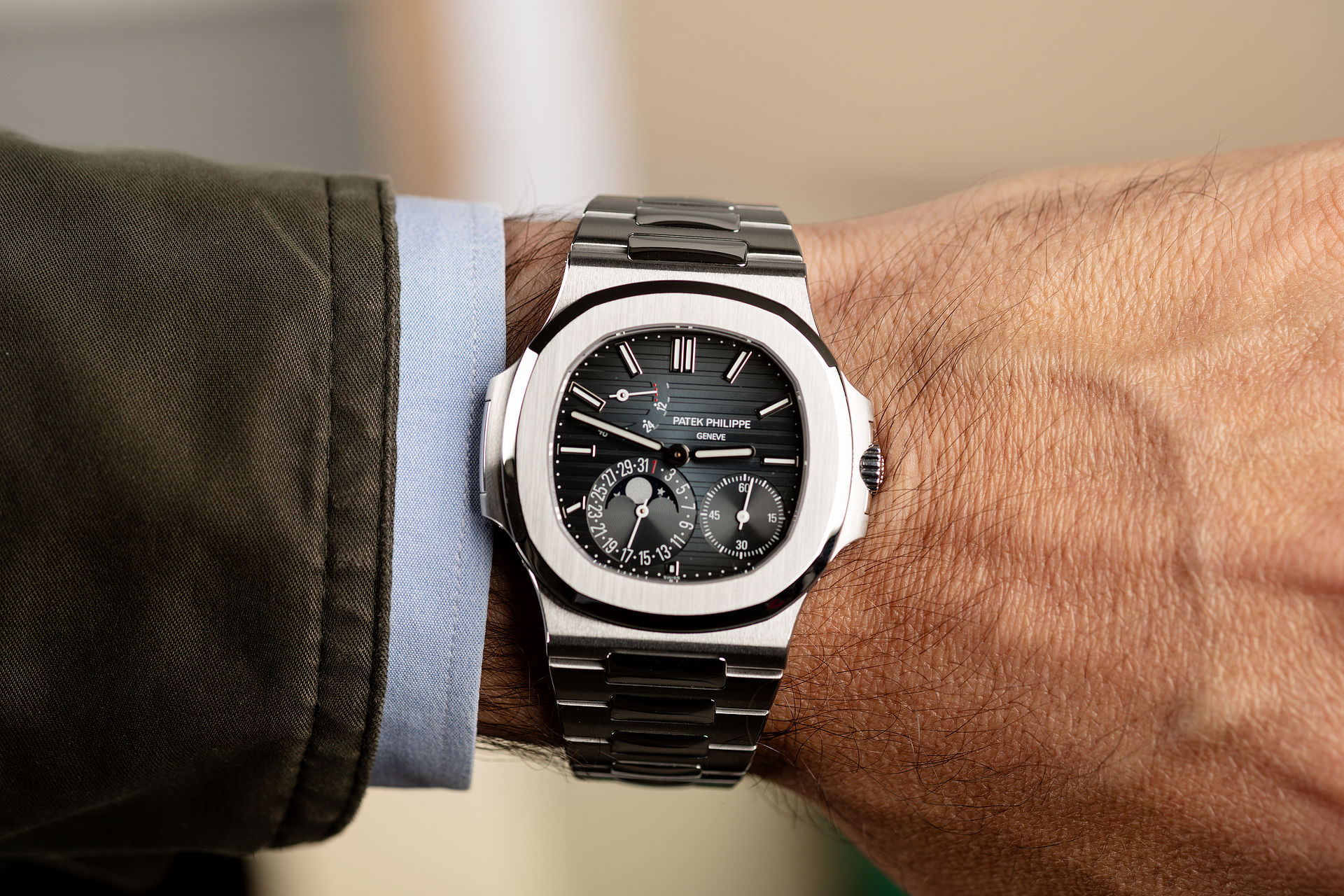 ref 5712/1A-001 | Ultra Slim 'Full Set' | Patek Philippe Nautilus