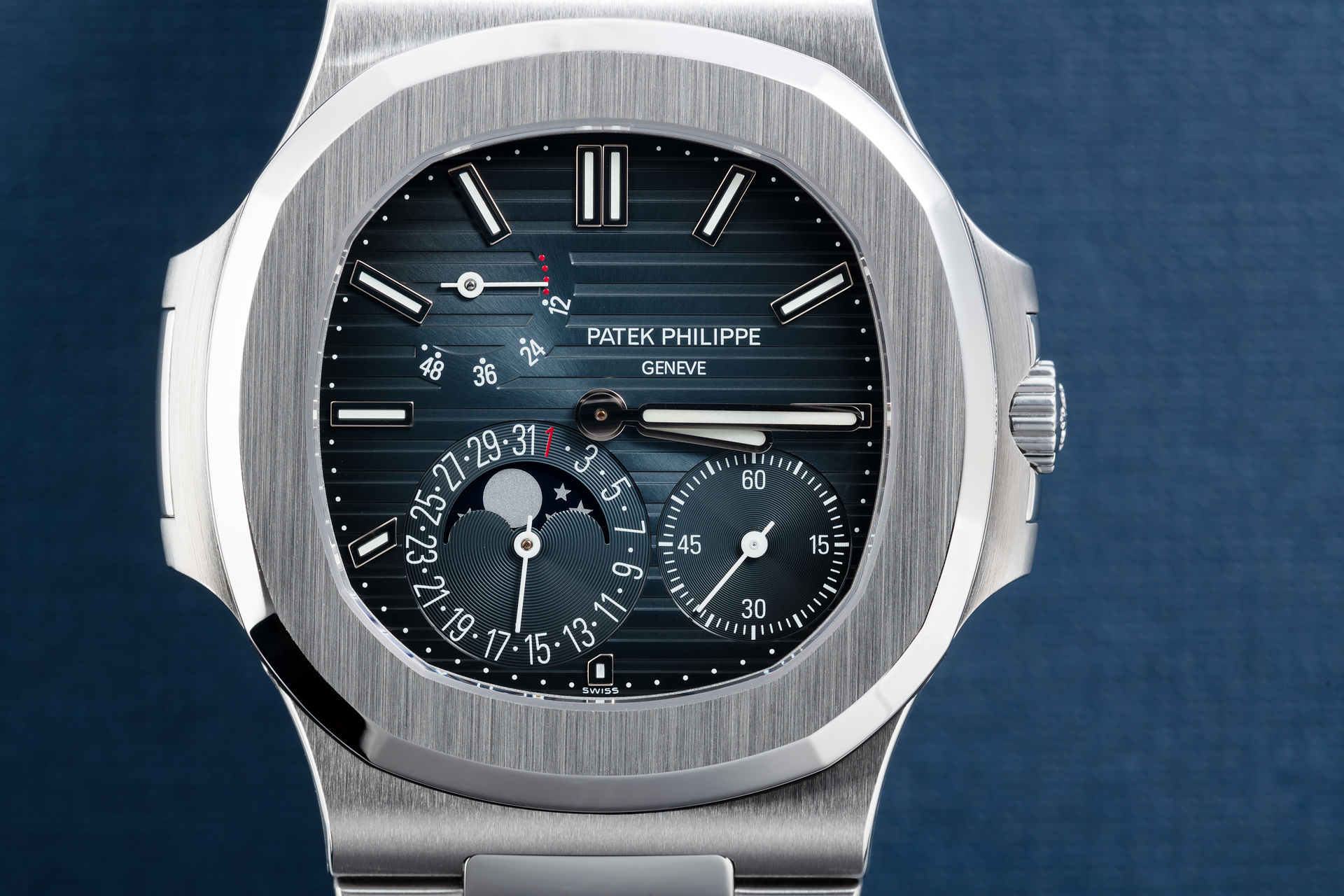 ref 5712/1A-001 | Ultra Slim 'Full Set' | Patek Philippe Nautilus