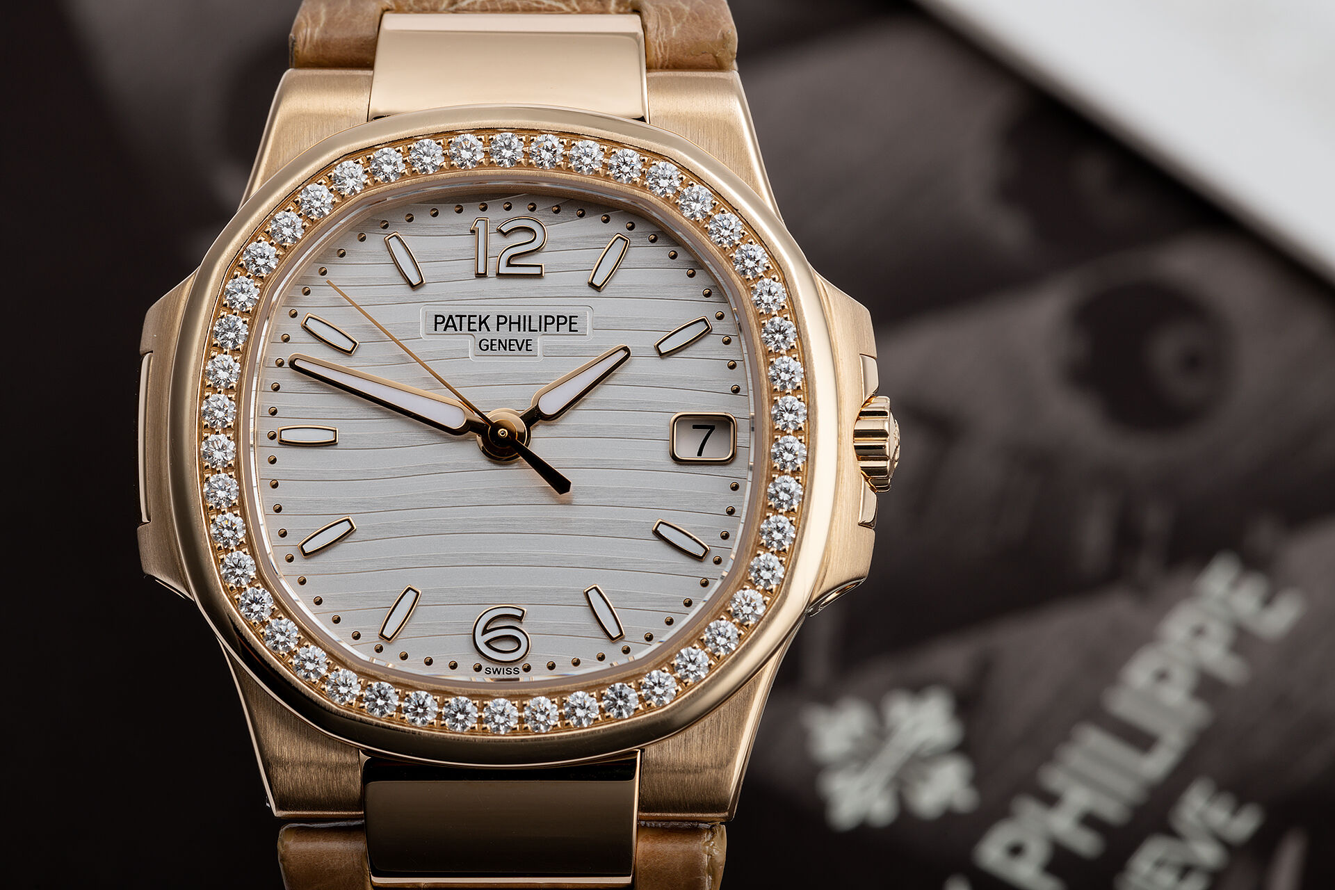 ref 7010R-011 | Patek Service Warranty | Patek Philippe Nautilus