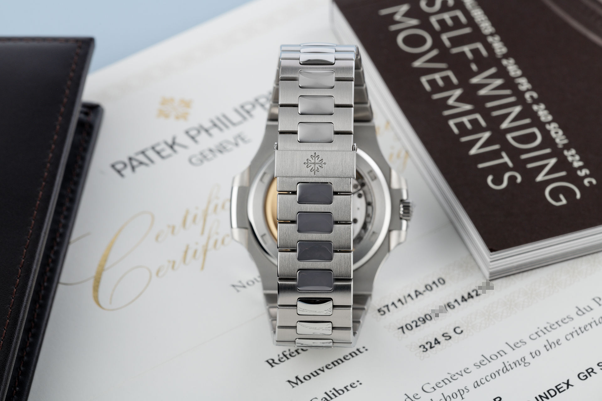 ref 5711/1A-010 | 'Unworn' Full Set | Patek Philippe Nautilus