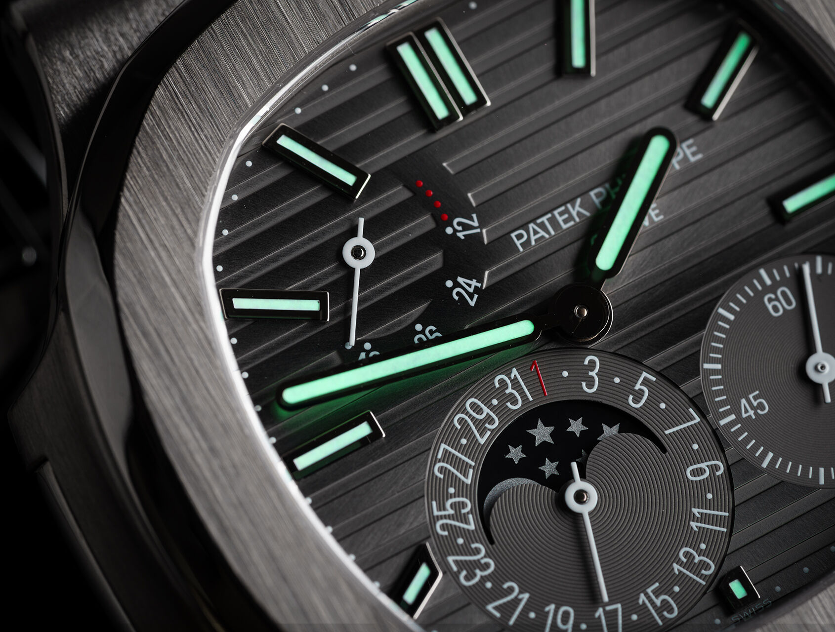 ref 5712G | White Gold Power Reserve | Patek Philippe Nautilus