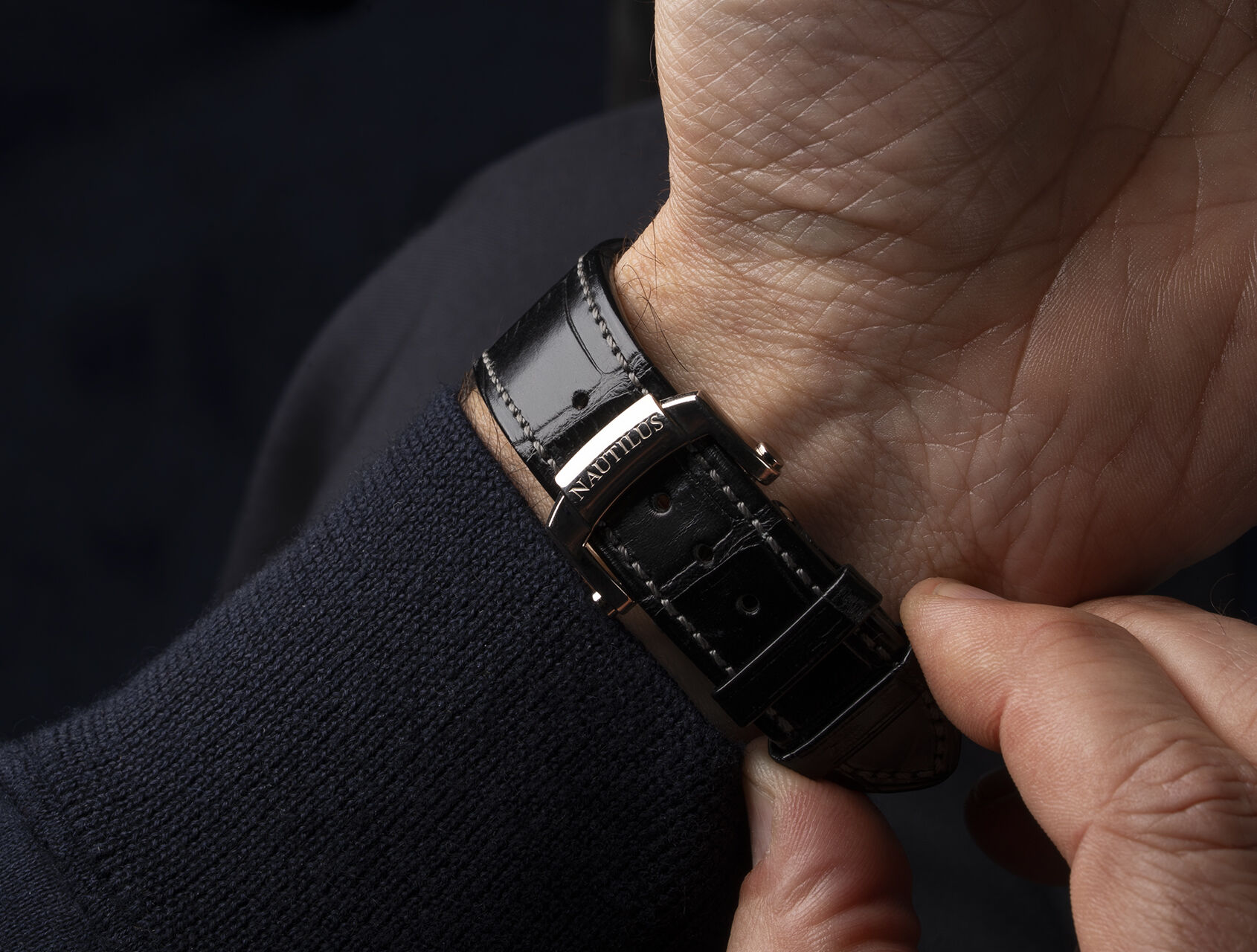 ref 5712G | White Gold Power Reserve | Patek Philippe Nautilus