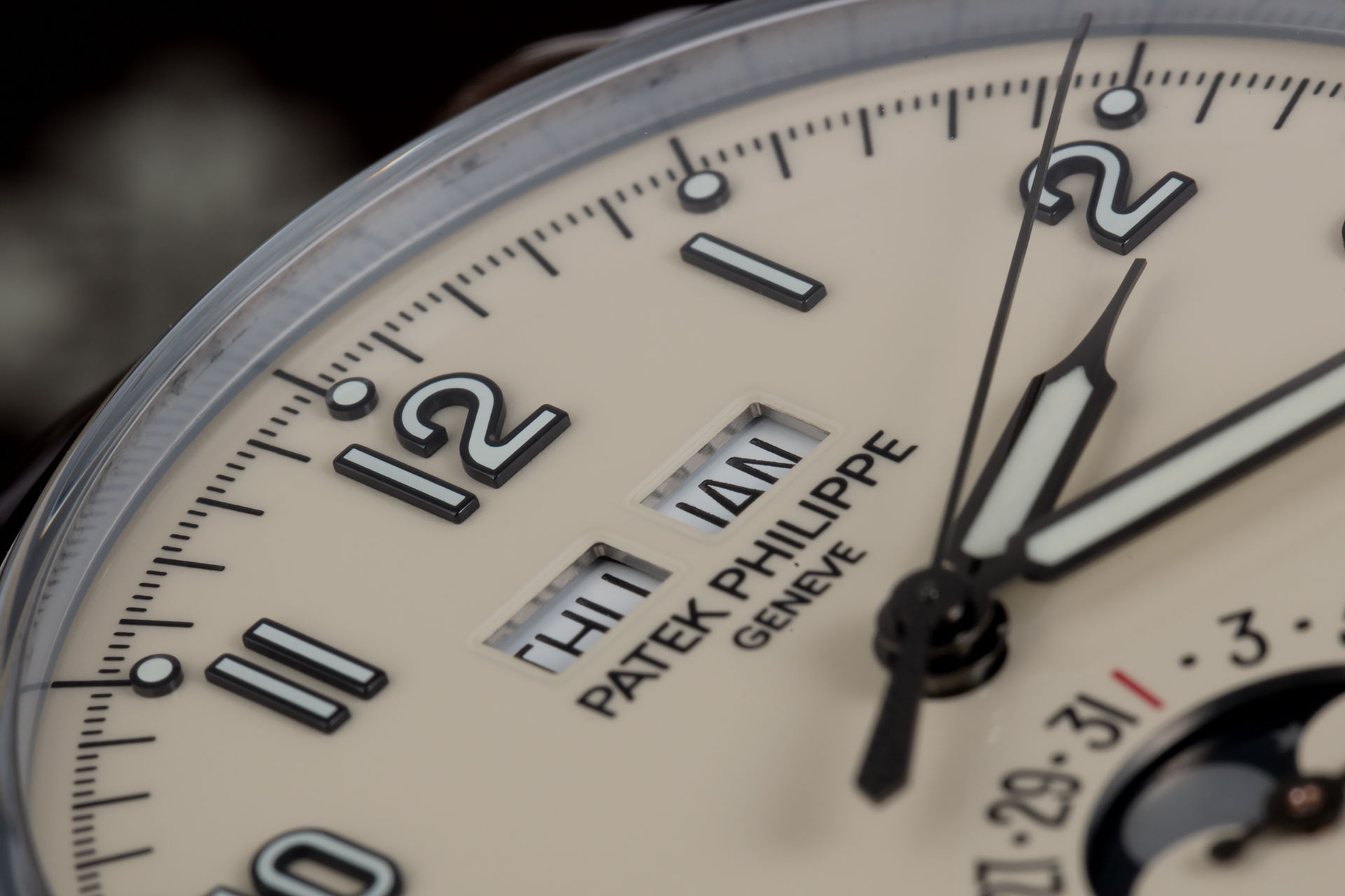 ref 5320G-001 | 18ct White Gold 'Winding Box & Certificate' | Patek Philippe Perpetual Calendar