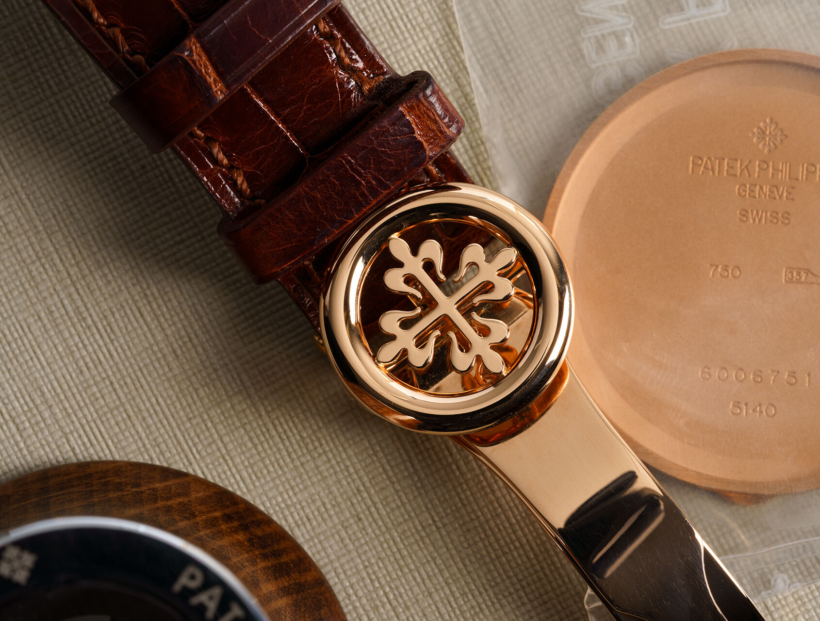ref 5140R-011 | 5140R - Box & Certificate | Patek Philippe Perpetual Calendar