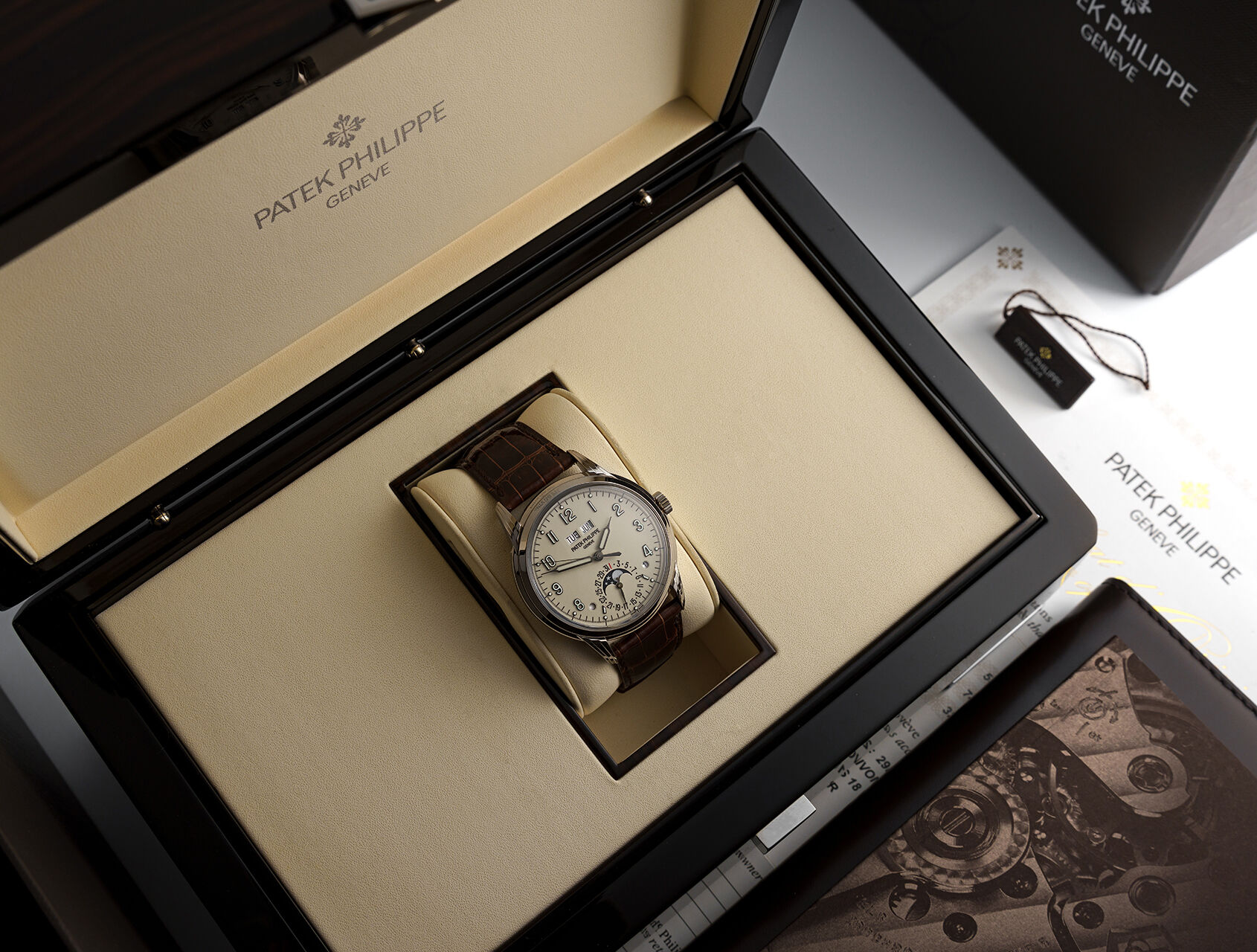 ref 5320G-001 | 5320G-001 - Complication | Patek Philippe Perpetual Calendar