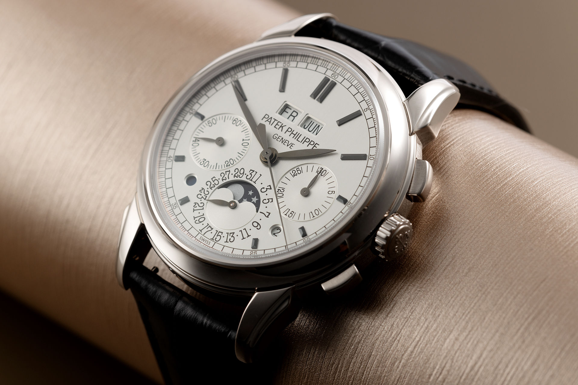 "1st Series" Full Set | ref 5270G-001 | Patek Philippe Perpetual Calendar Chronograph