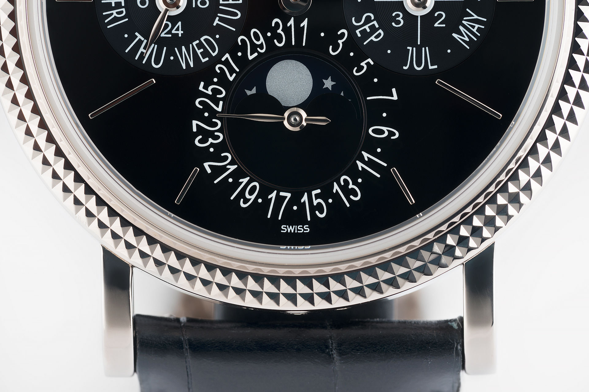 ref 5139G | Hobnail Bezel - 'Perpetual Calendar' | Patek Philippe Perpetual Calendar