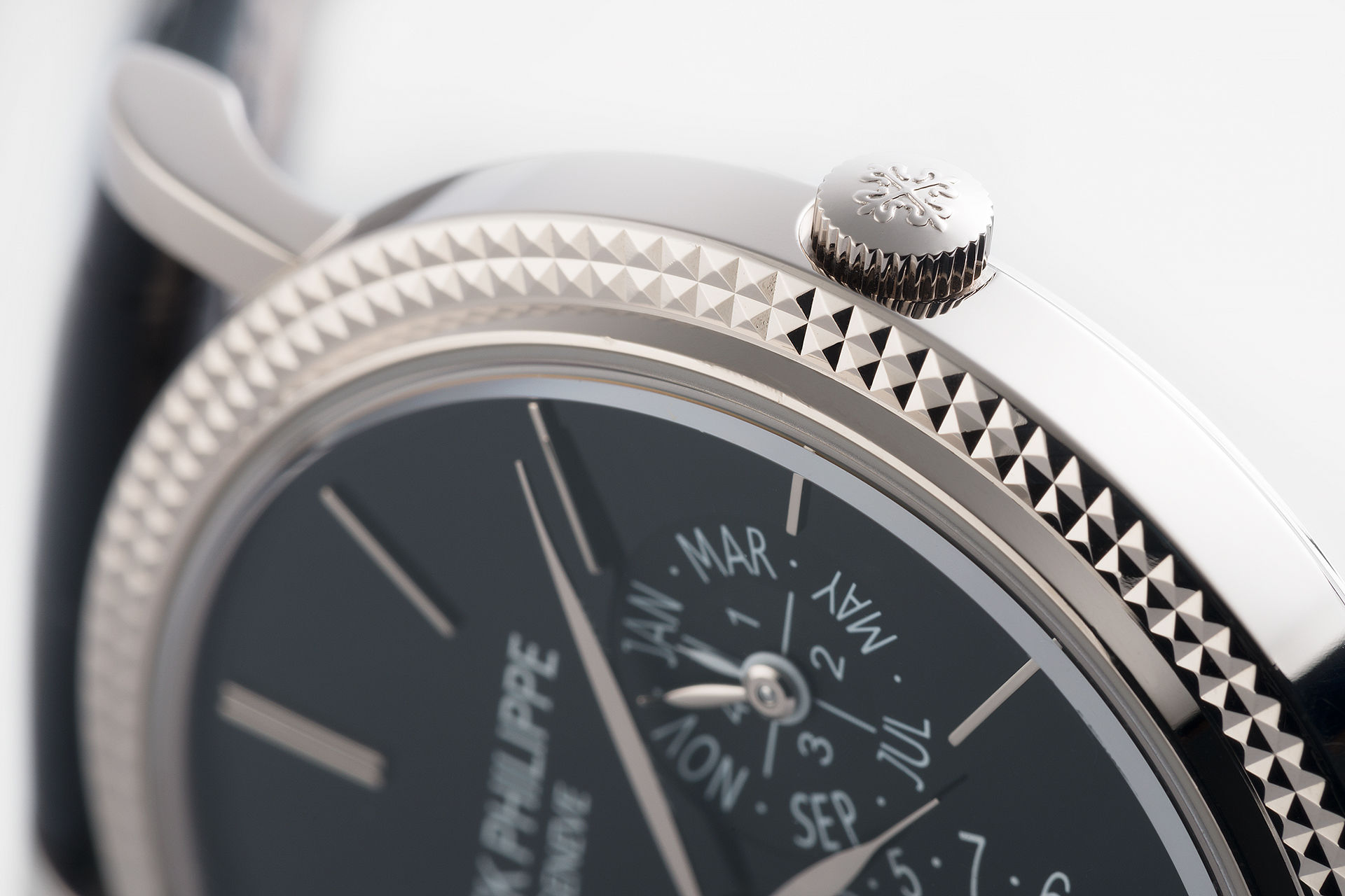 ref 5139G | Hobnail Bezel - 'Perpetual Calendar' | Patek Philippe Perpetual Calendar