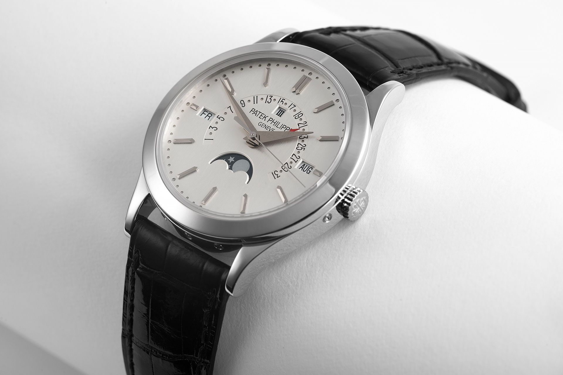 Patek Philippe Perpetual Calendar Watches ref 5496P001 Platinum