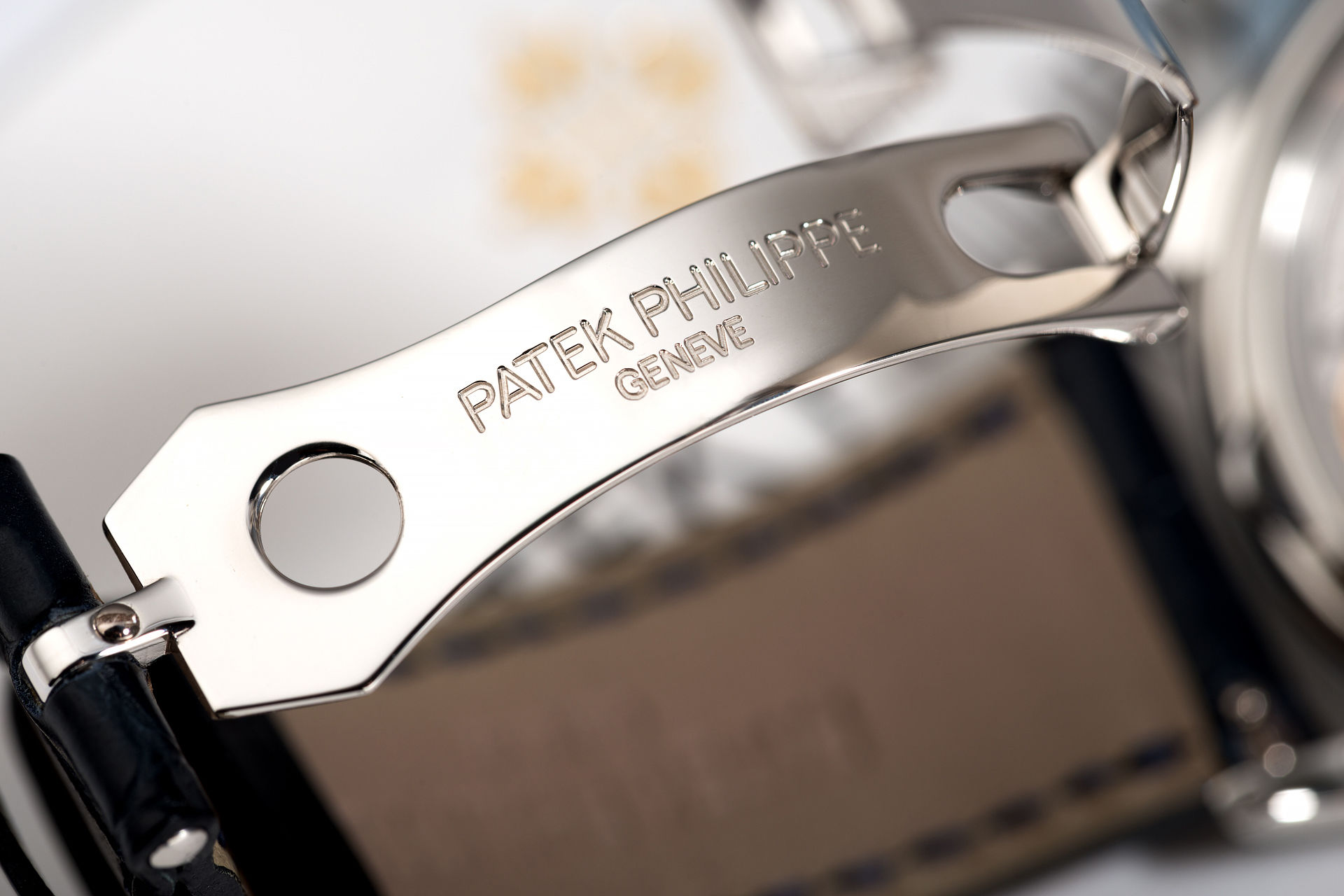 ref 5140P-001 | Platinum - 'Ultra Thin' | Patek Philippe Perpetual Calendar