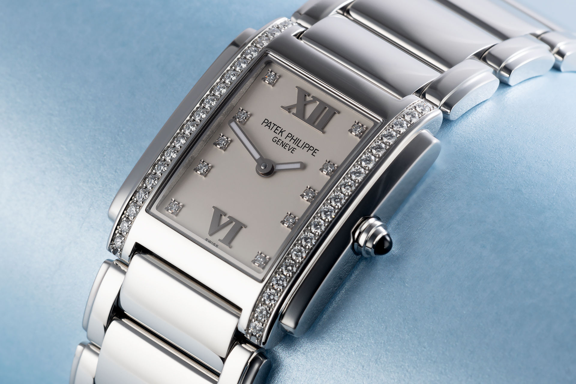 ref 4910/10A-011 | 46 Diamonds 'Complete Set'  | Patek Philippe Twenty-4