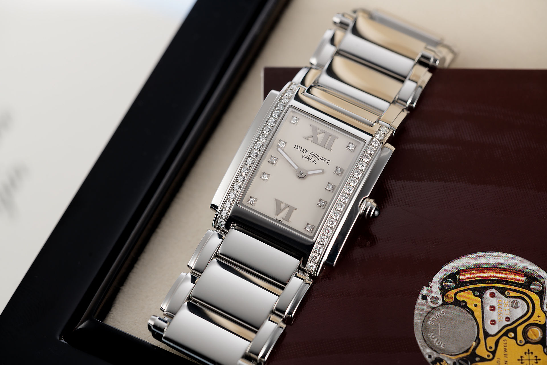 ref 4910/10A-011 | 46 Diamonds 'Complete Set'  | Patek Philippe Twenty-4