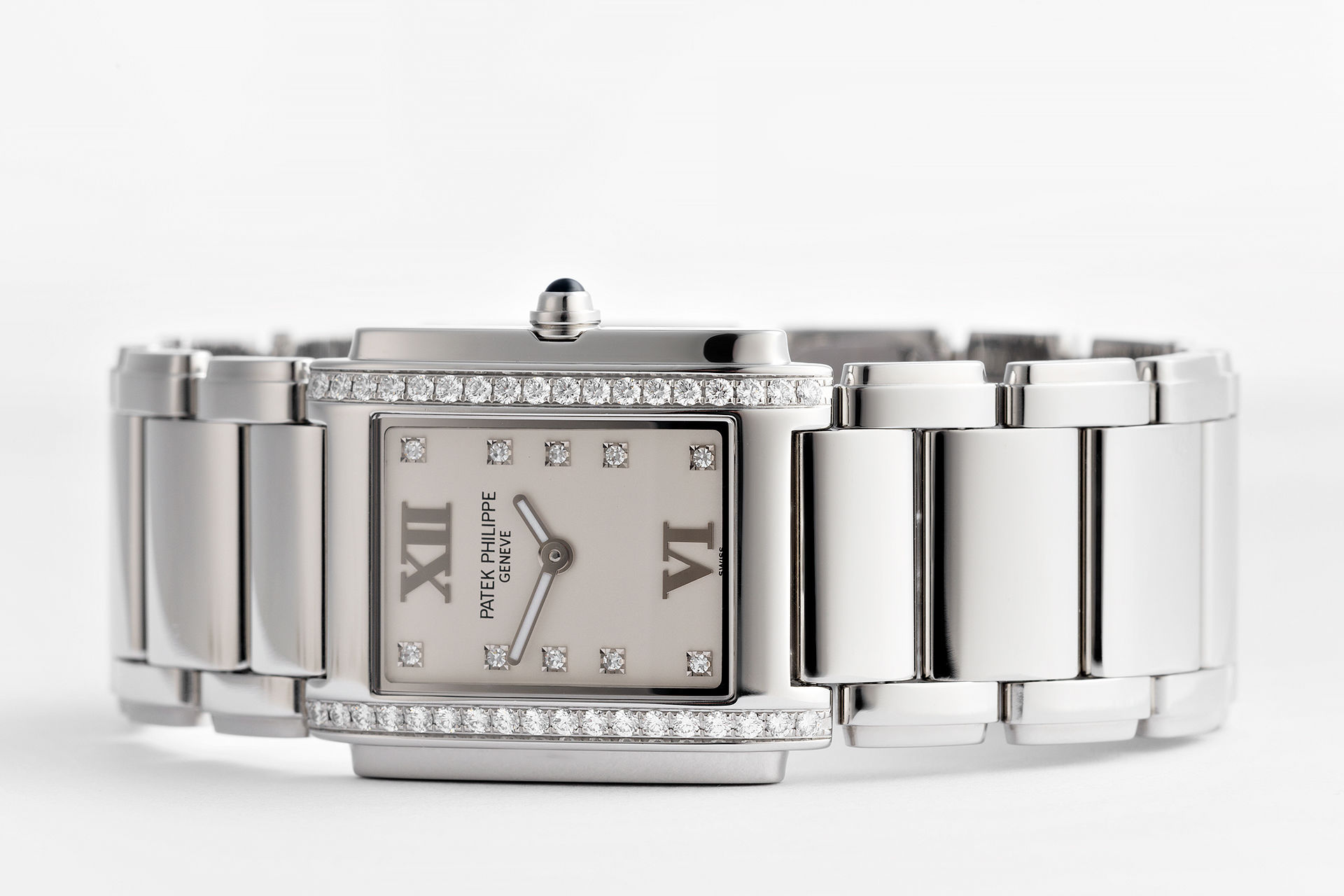 ref 4910/10A-011 | Diamond-Set, Box & Papers | Patek Philippe Twenty-4