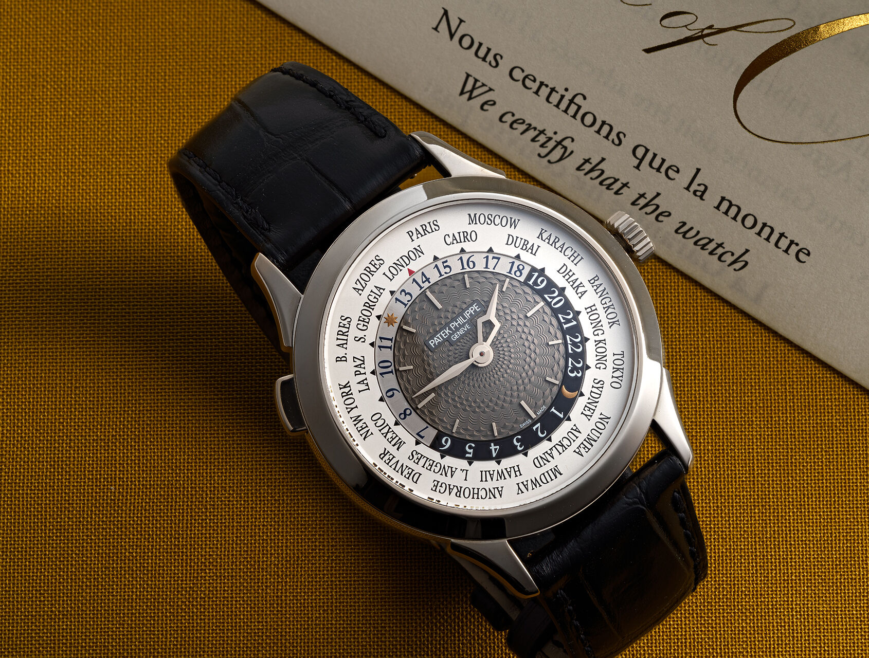 ref 5230G-001 | 5230G - White Gold | Patek Philippe World Time