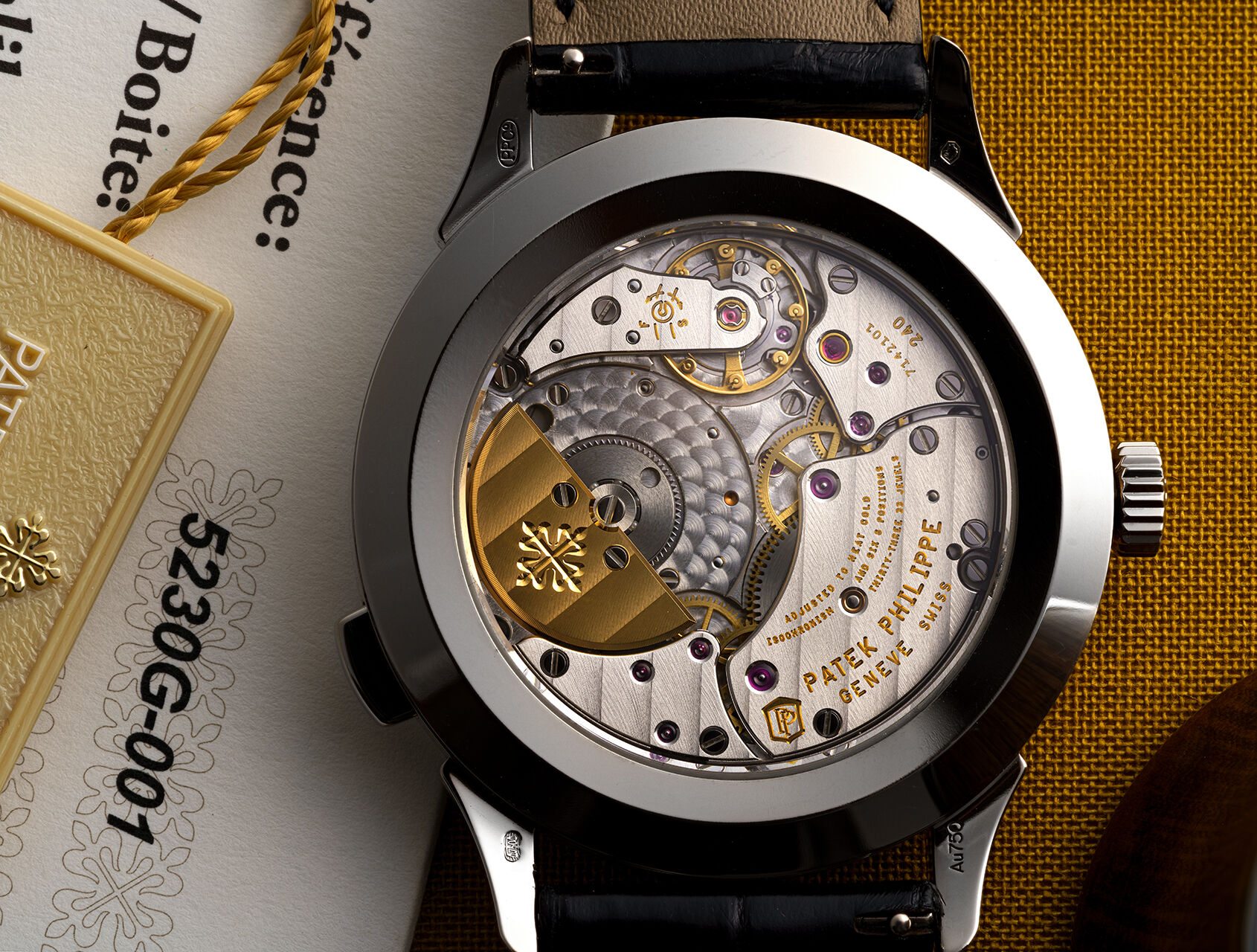 ref 5230G-001 | 5230G - White Gold | Patek Philippe World Time