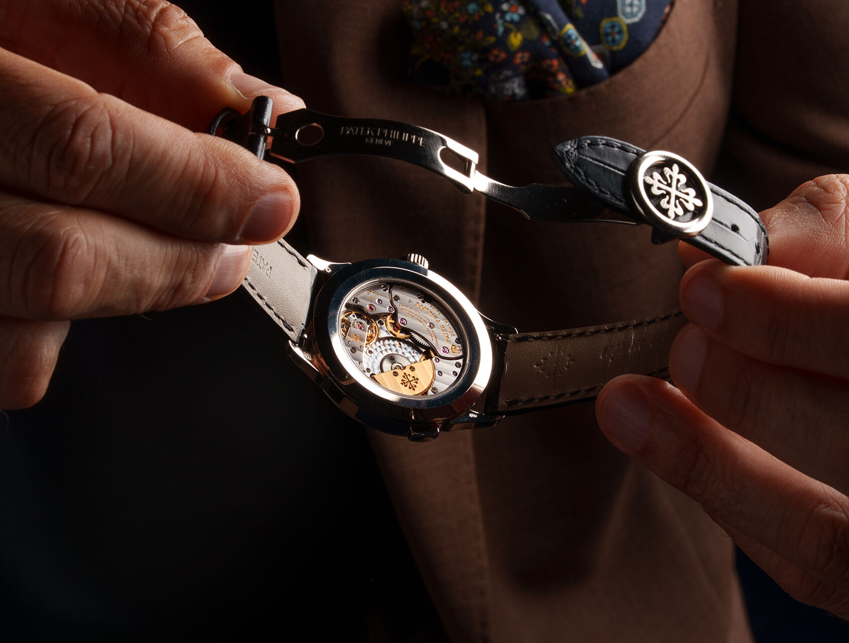 ref 5230G-001 | 5230G - White Gold | Patek Philippe World Time