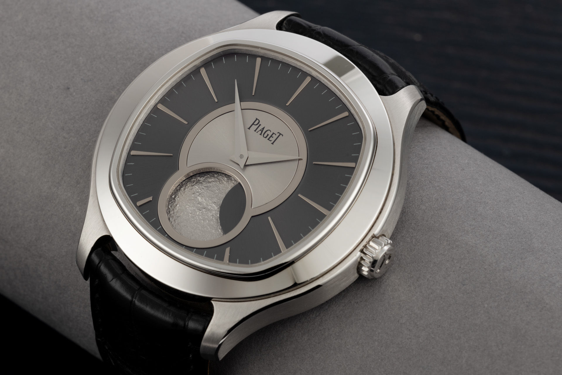 White Gold "Limited Edition"  | ref P10614 | Piaget Emperador Coussin