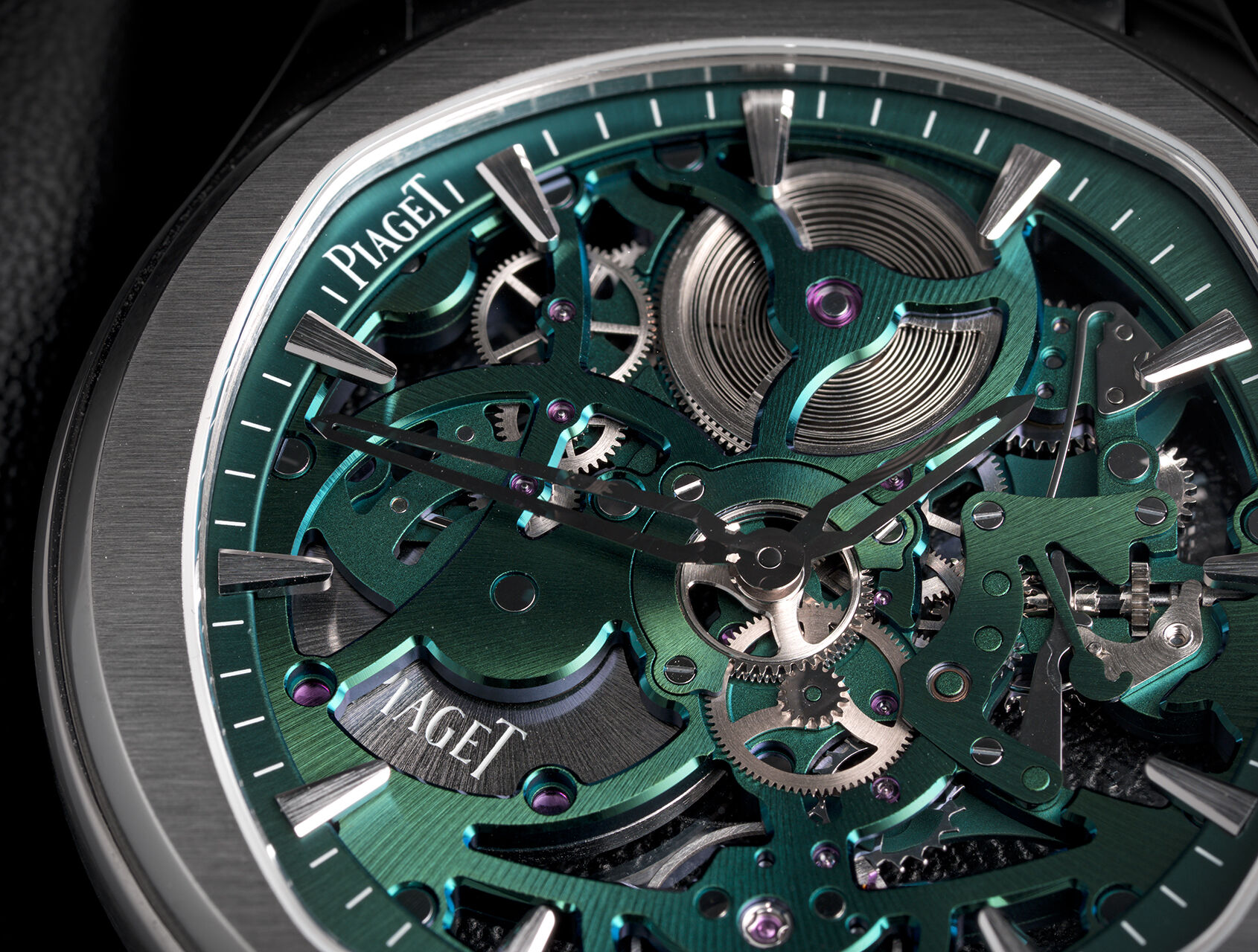 ref G0A47008 | Green Skeleton Dial | Piaget Polo