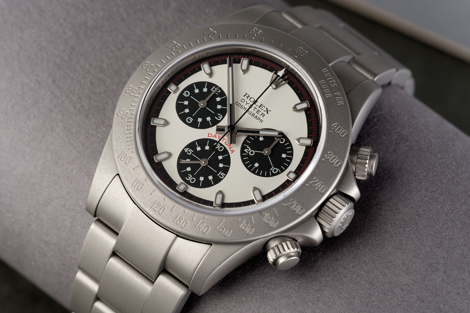 ref 116520 | One of 100 'Panda Dial' | Pro Hunter Cosmograph Daytona