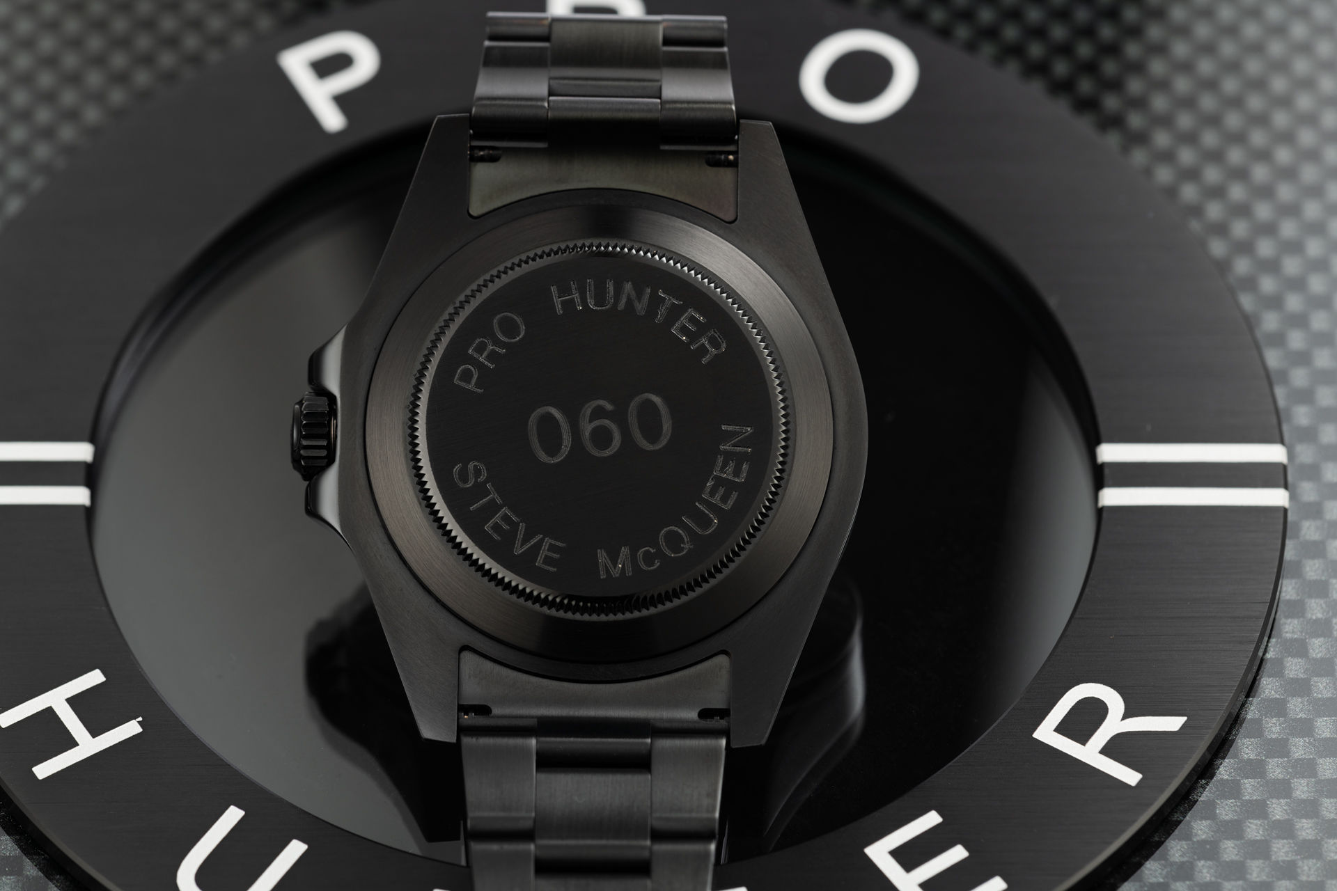 ref 216570 | 'One of 100'  | Pro Hunter Explorer II