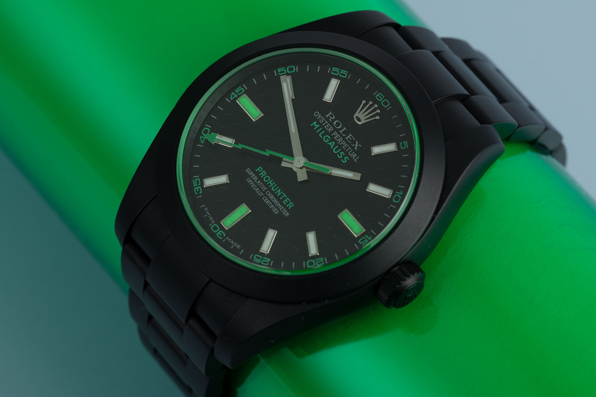 ref 116400GV | One of 100 | Pro Hunter Milgauss