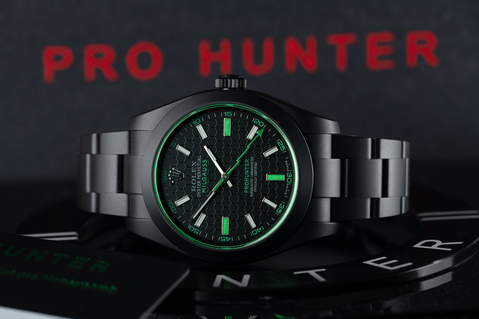 ref 116400GV | One of 100 | Pro Hunter Milgauss