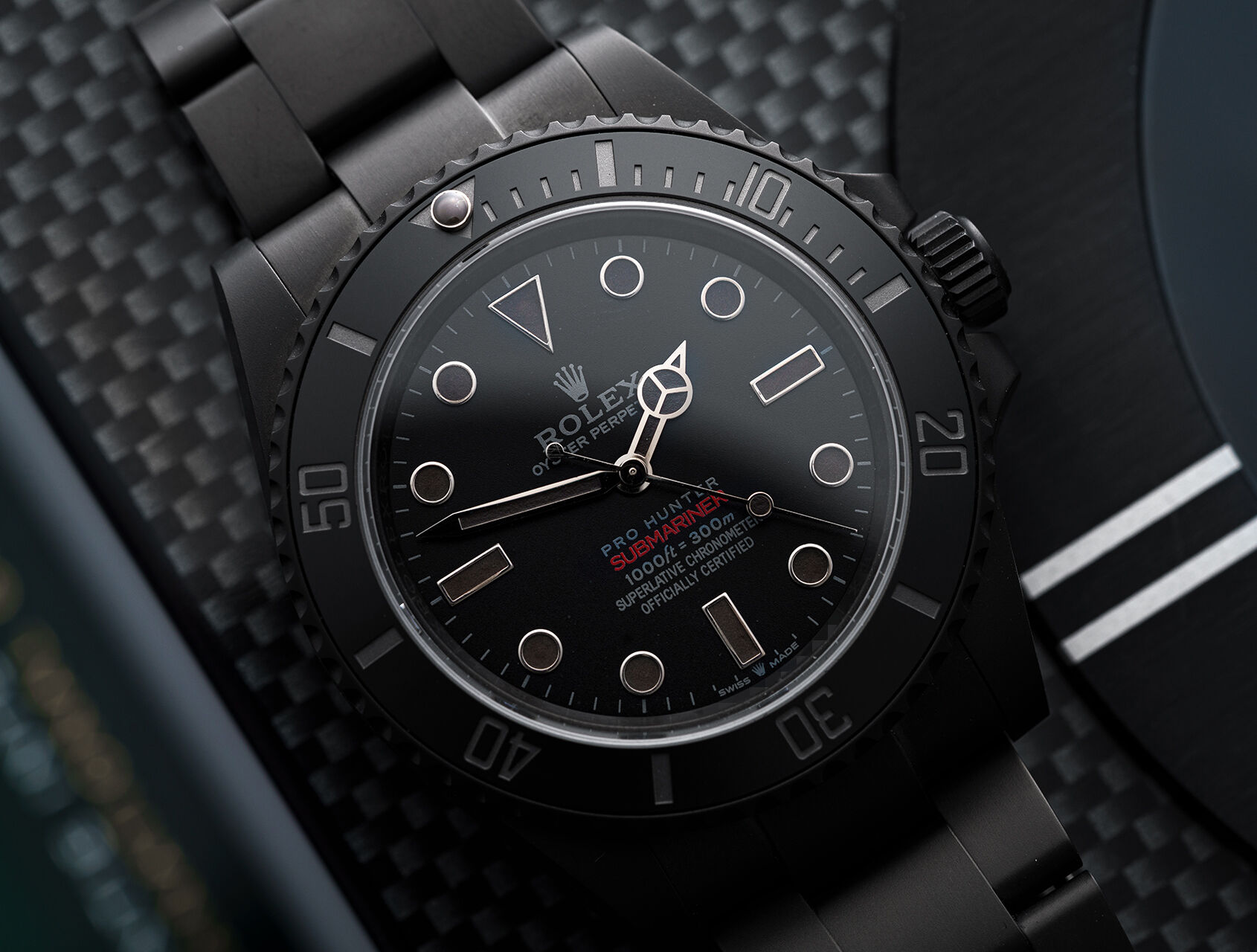 ref 124060 | 124060 - Limited Edition | Pro Hunter Phantom Submariner