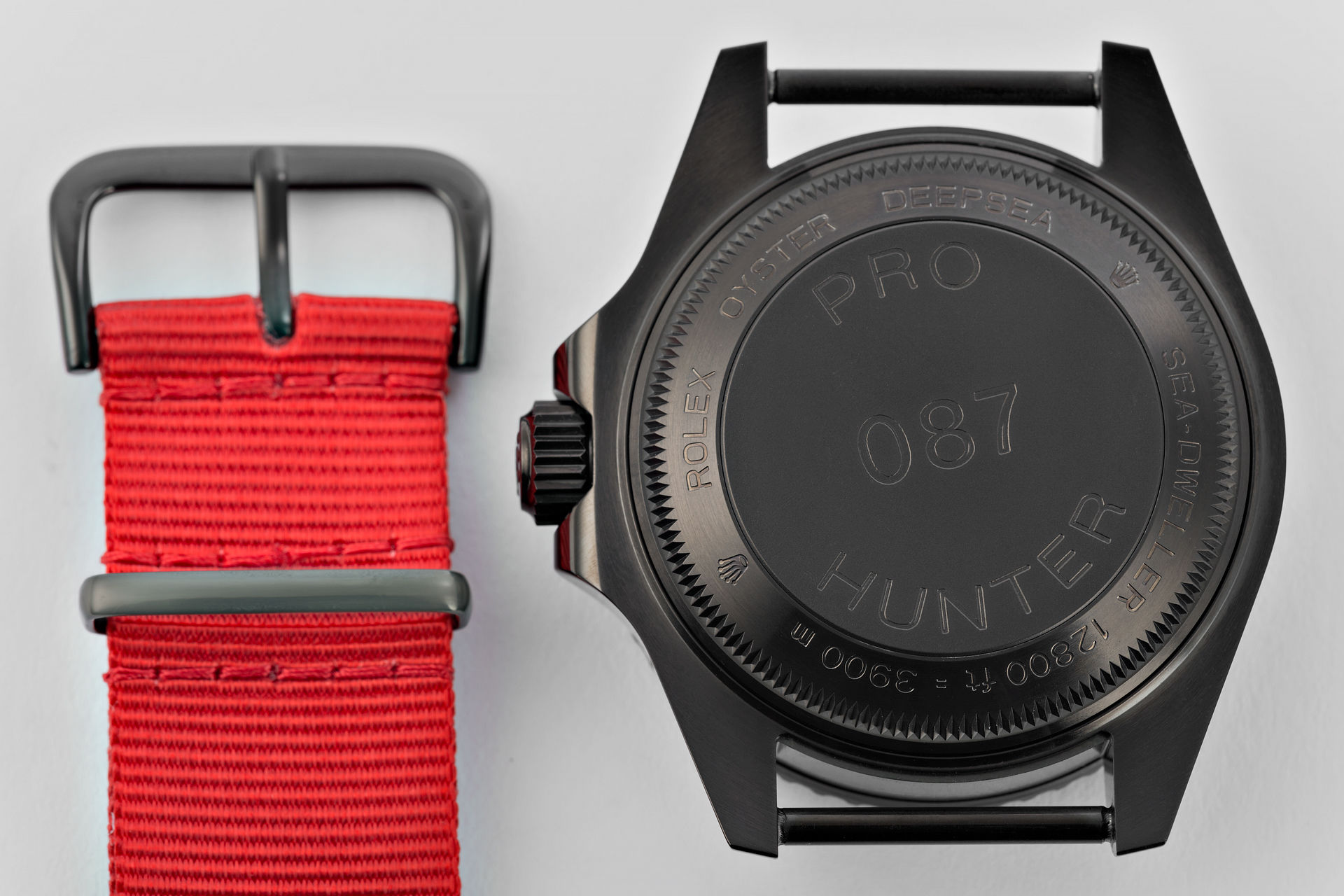 ref 116660 | Single Red Military 'One of 100' | Pro Hunter Sea-Dweller Deepsea