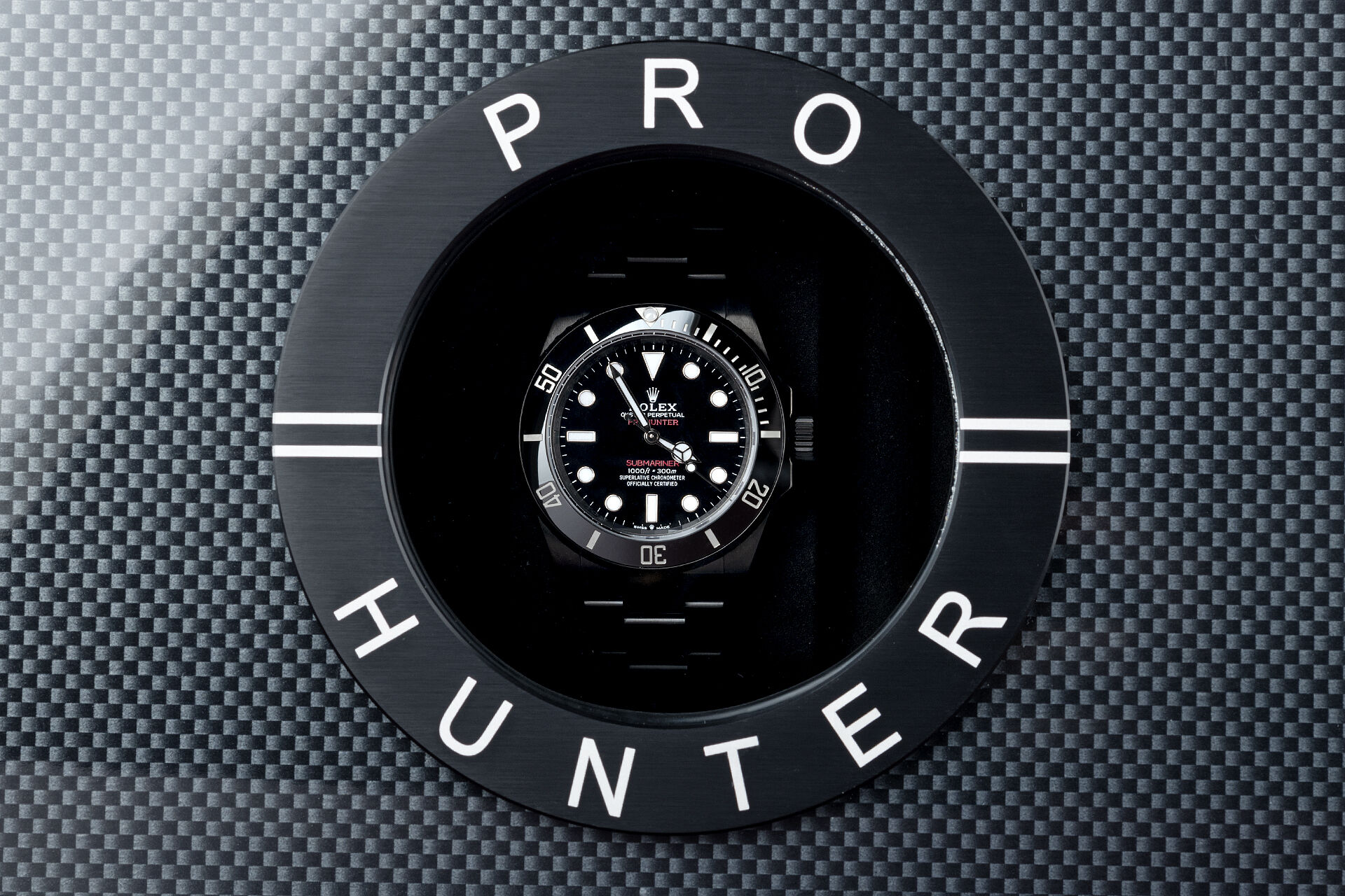 ref 124060 | Latest Model | Pro Hunter Submariner Red