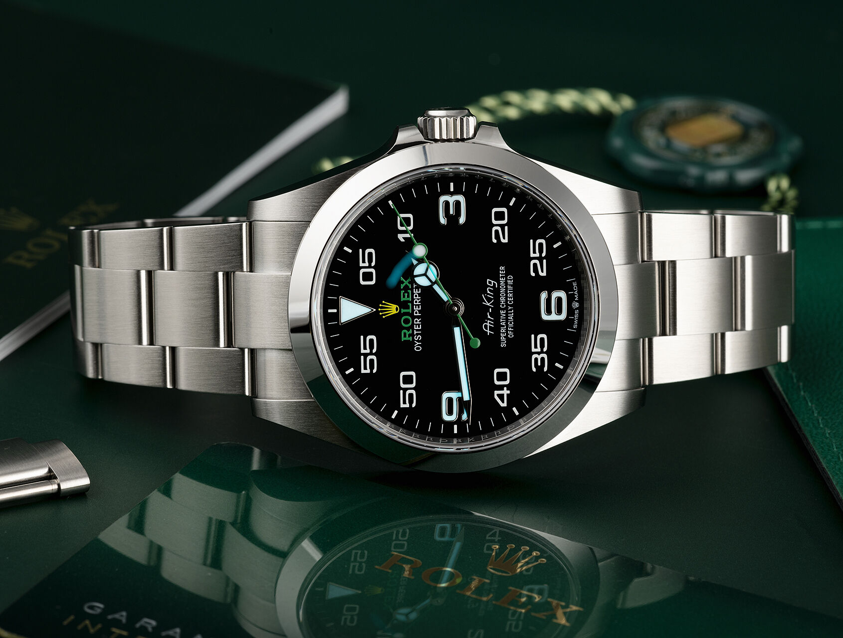 ref 126900 | 126900 - Crown Guards | Rolex Air-King