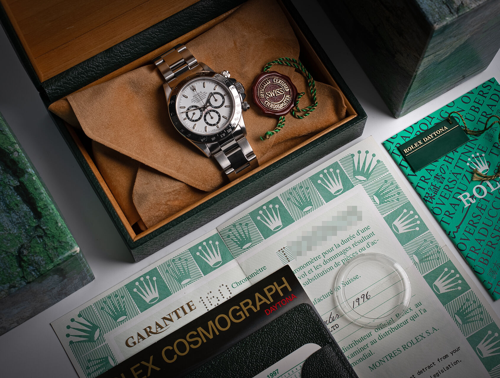 ref 16520 | 16520 - Box & Certificate | Rolex Cosmograph Daytona