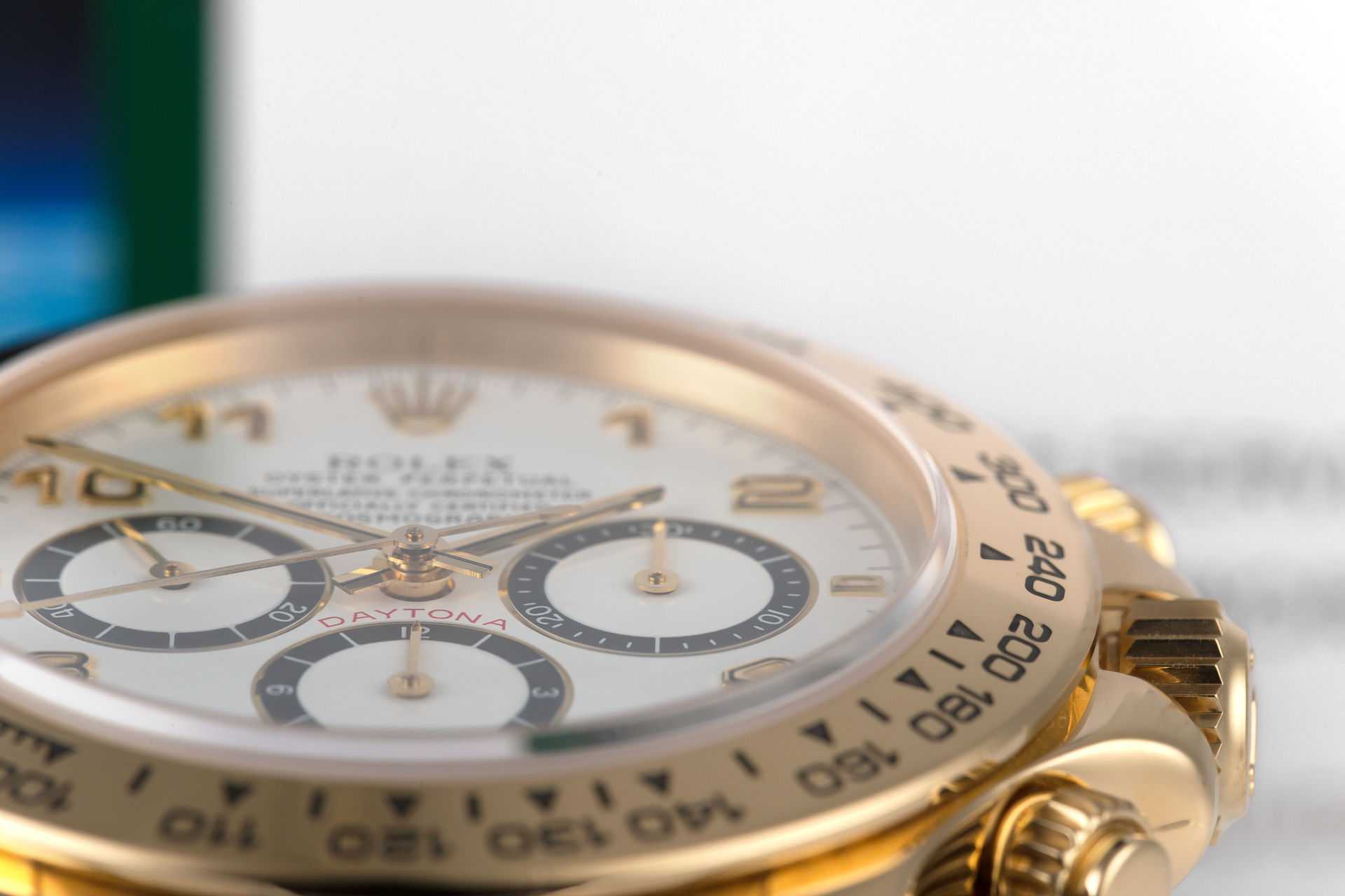 ref 16518 | 18ct Gold 'Rolex Warranty' | Rolex Cosmograph Daytona