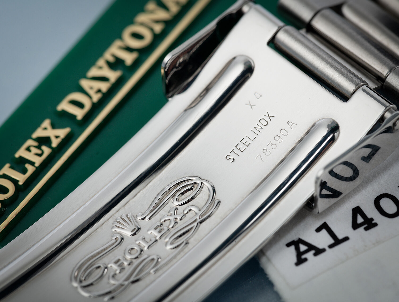 ref 16520 | A Series Complete Set | Rolex Cosmograph Daytona