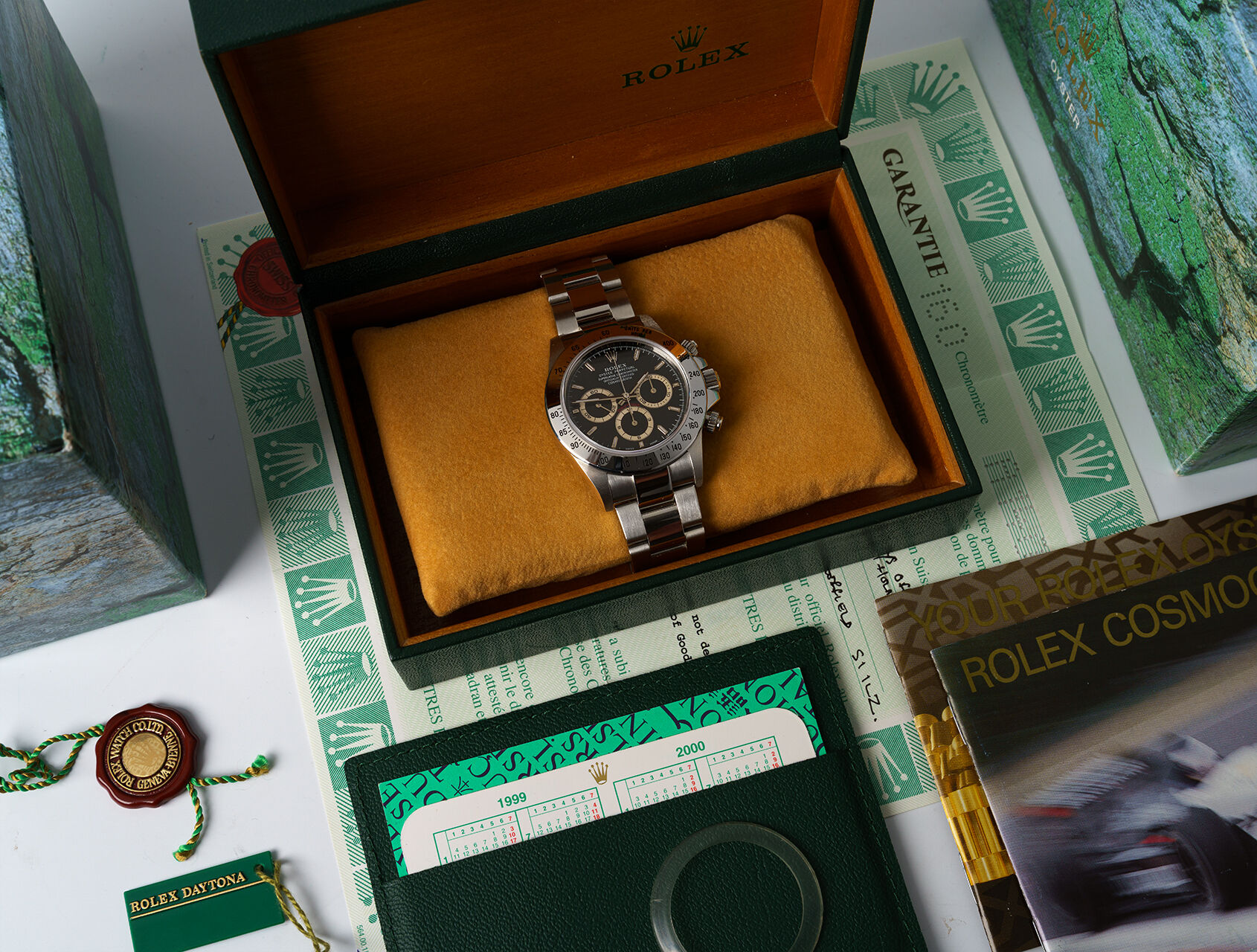 ref 16520 | A Series Complete Set | Rolex Cosmograph Daytona