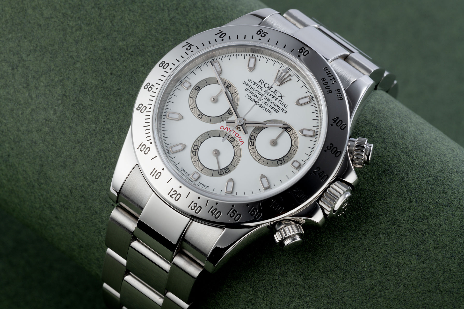 ref 116520 | 'Box & Certificate' | Rolex Cosmograph Daytona