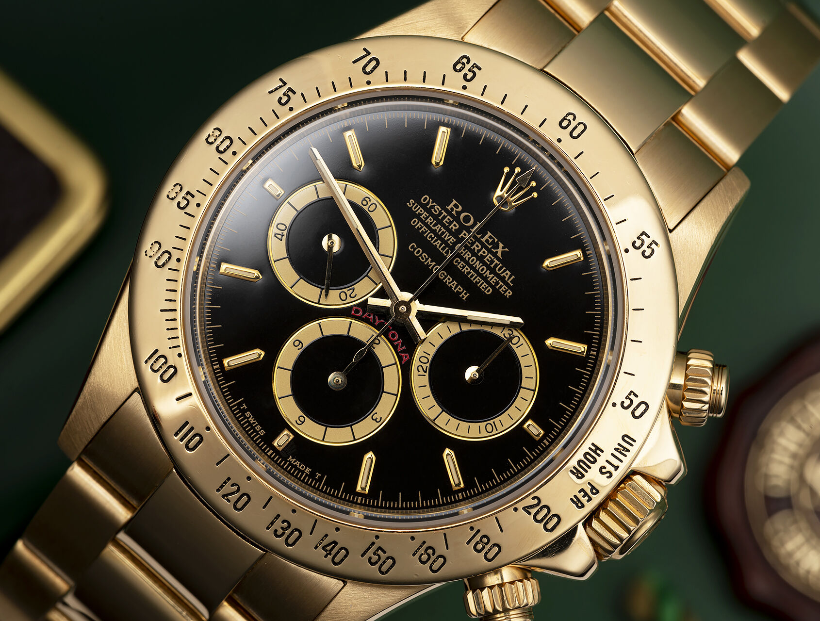 ref 16528 | Box & Certificate | Rolex Cosmograph Daytona