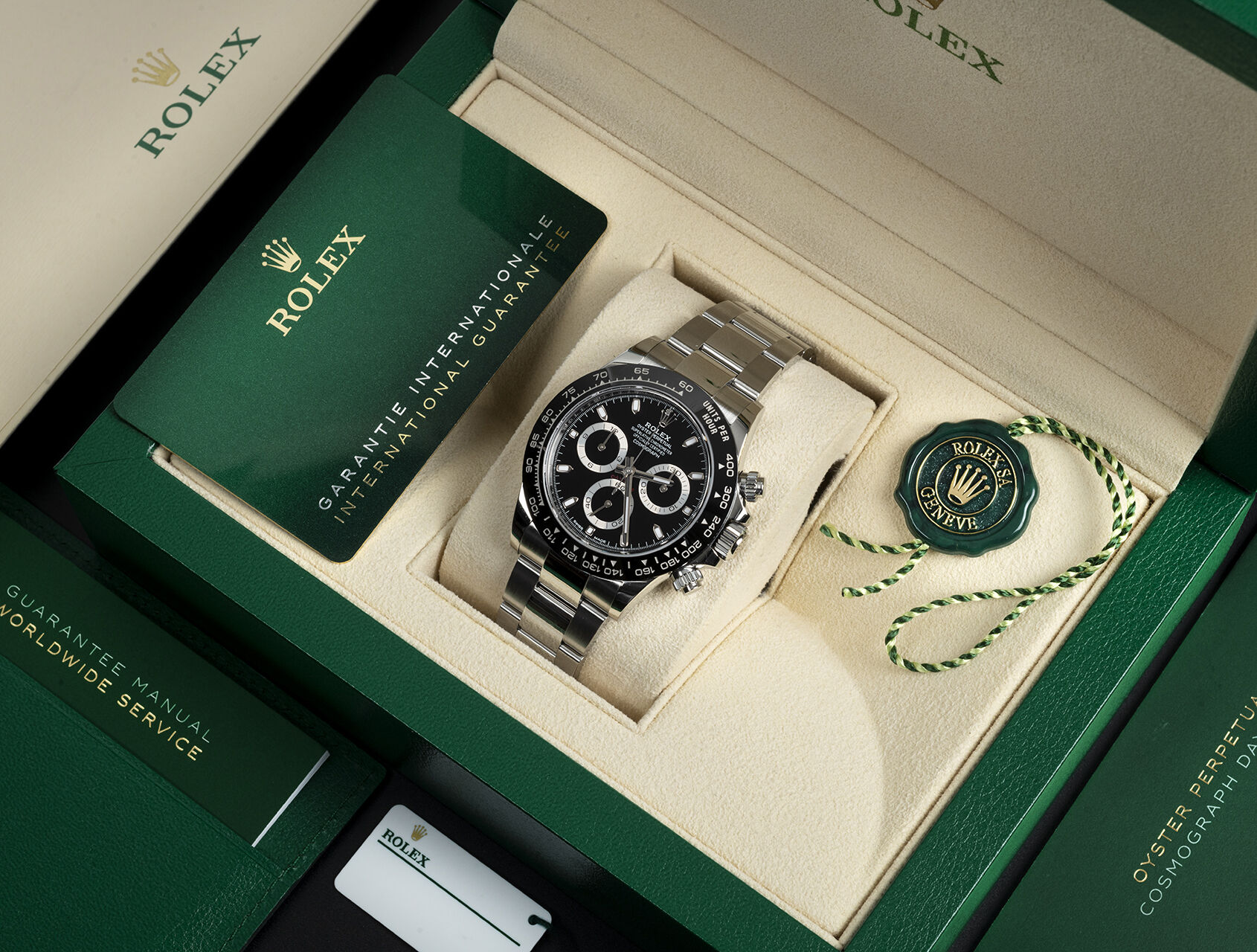 ref 116500LN | Cerachrom Bezel | Rolex Cosmograph Daytona