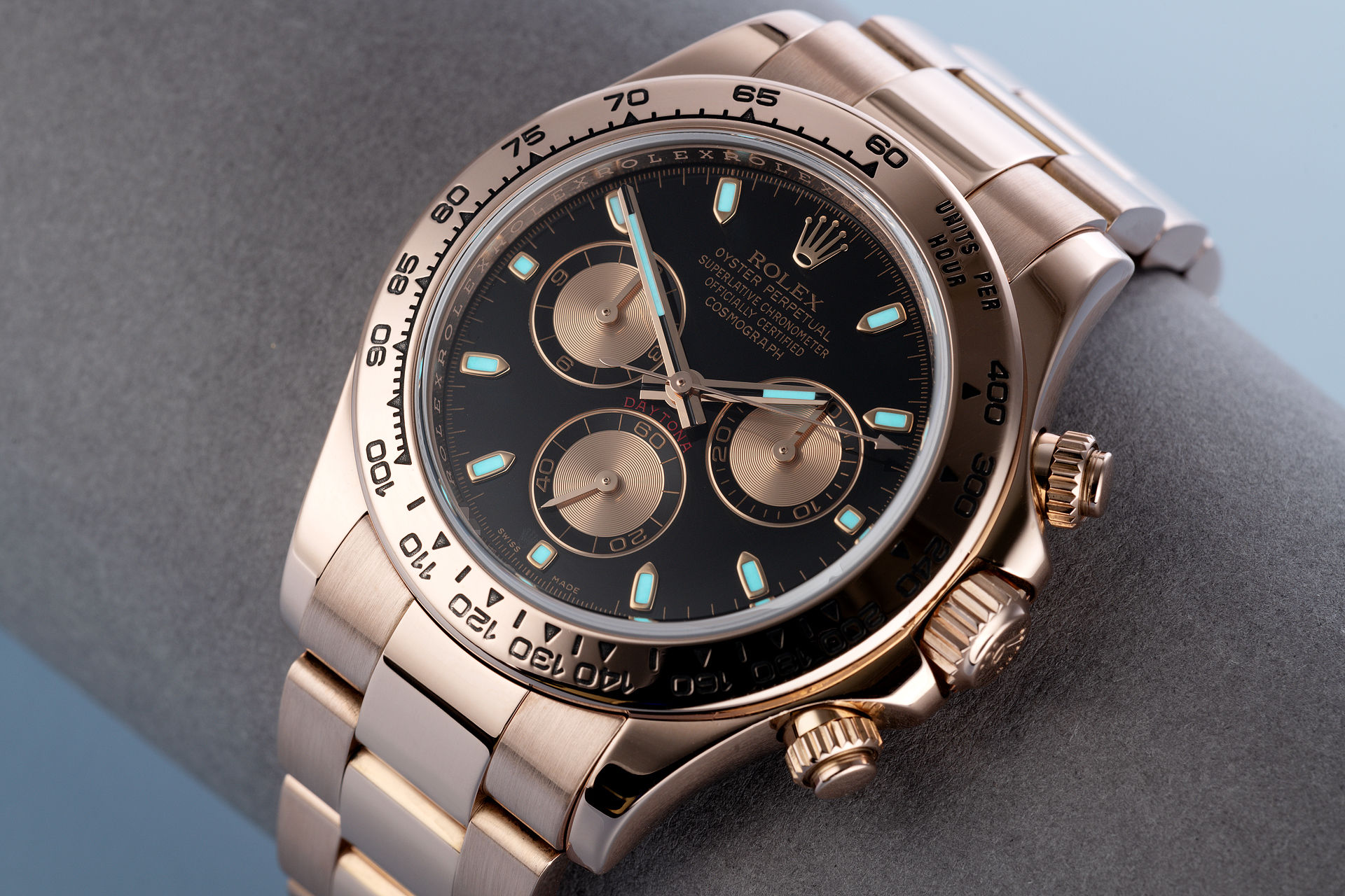 ref 116505 | Everose Gold Box & Papers | Rolex Cosmograph Daytona