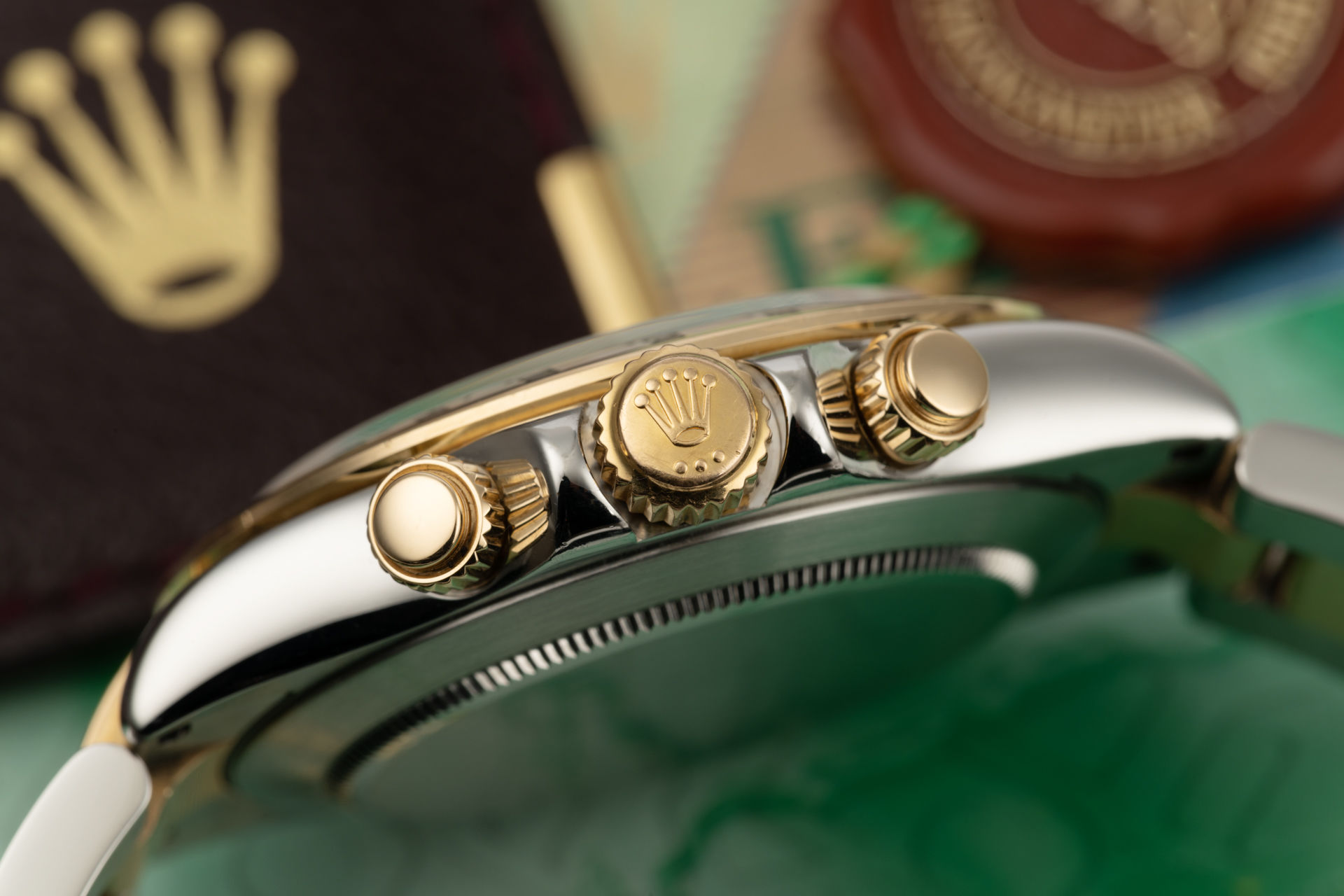 Gold & Steel "Rare Cream Dial" | ref 116523 | Rolex Cosmograph Daytona