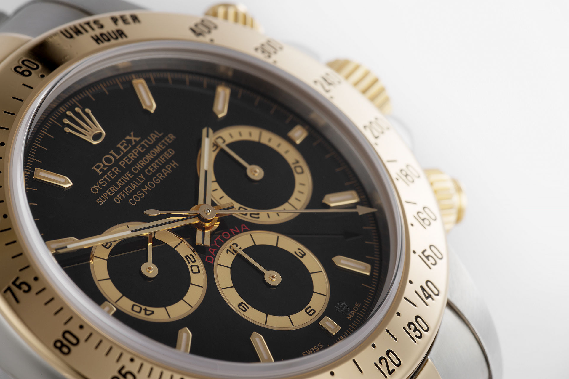 ref 16523 | Gold & Steel 'Rolex Warranty' | Rolex Cosmograph Daytona