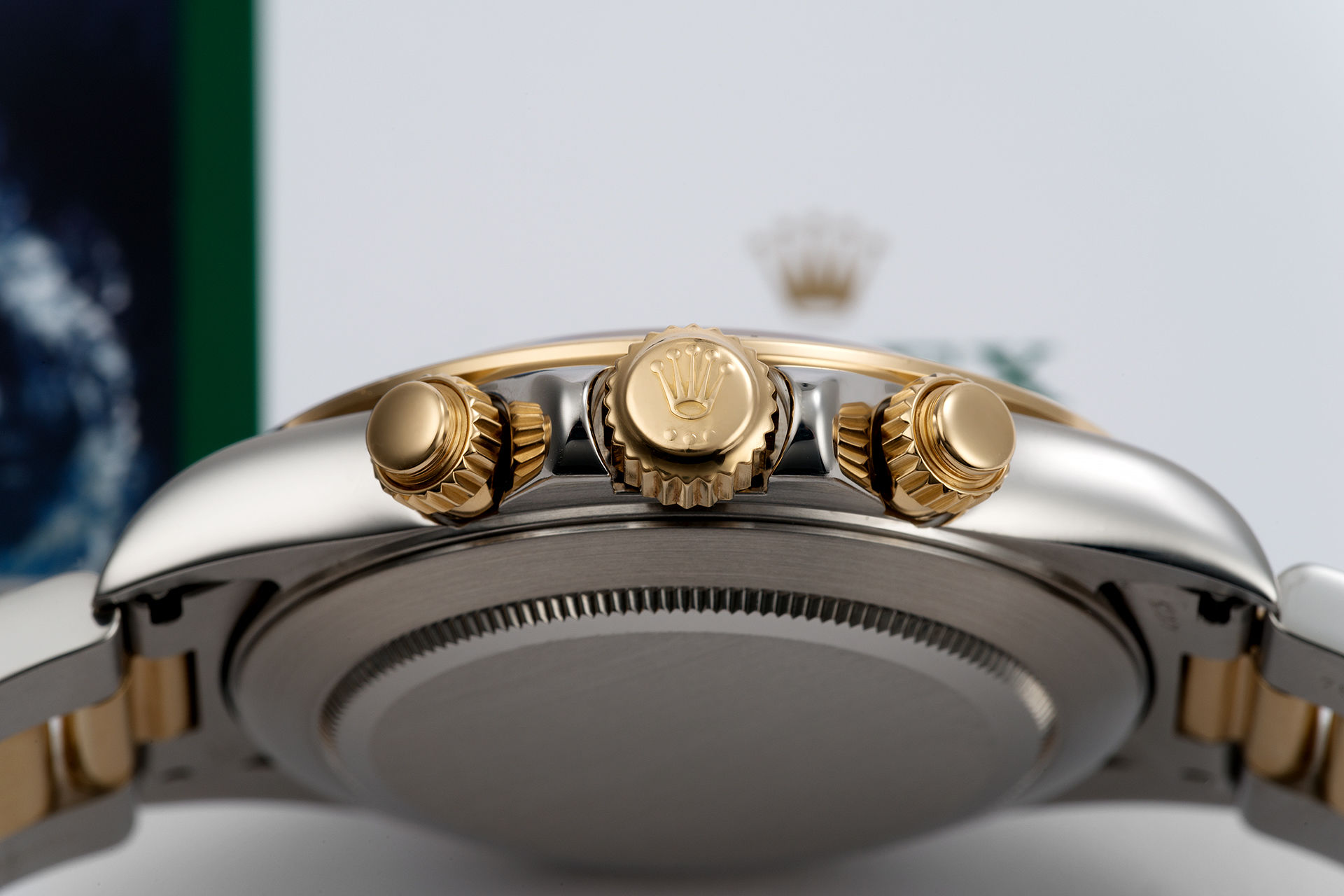 ref 16523 | Gold & Steel 'Rolex Warranty' | Rolex Cosmograph Daytona