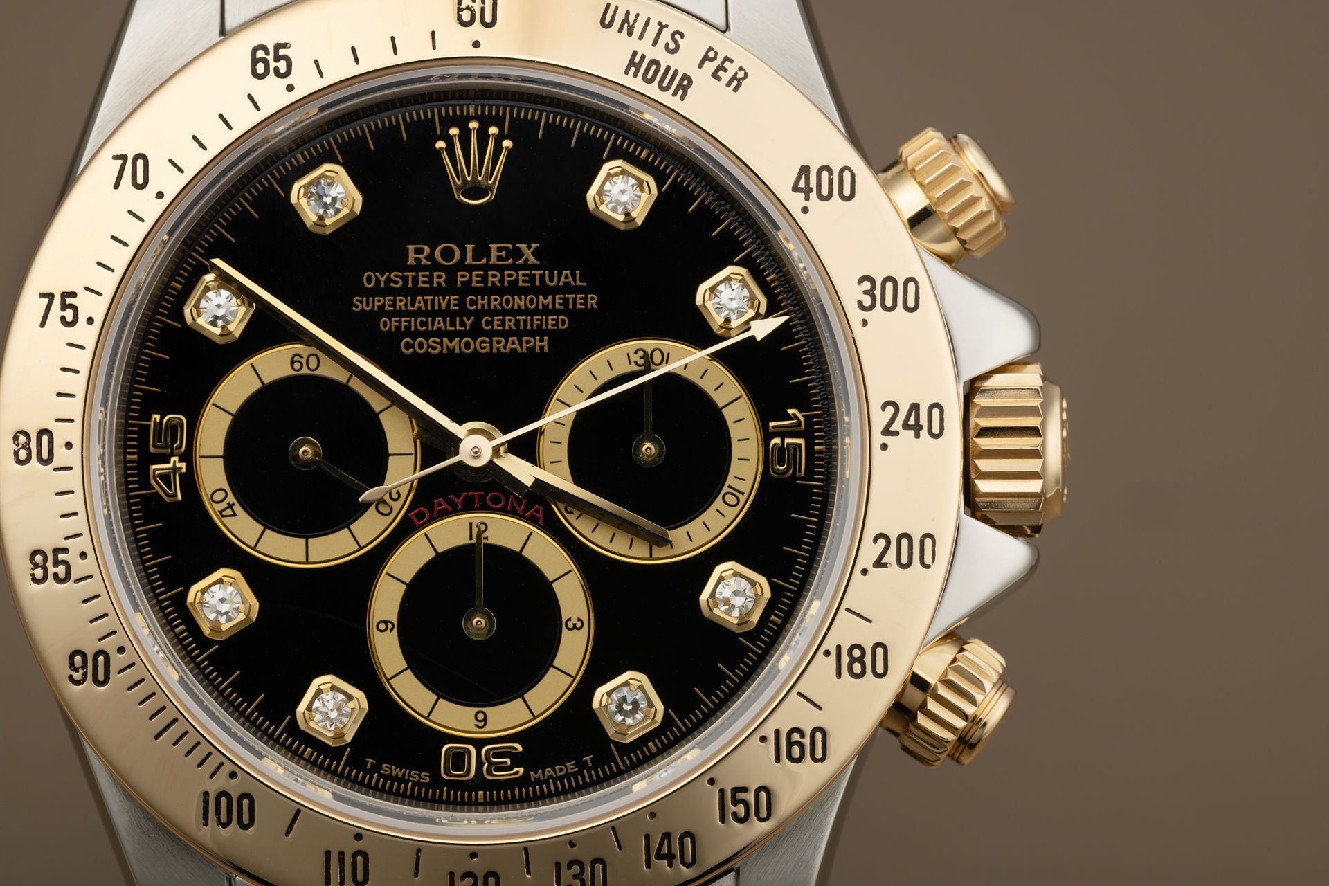 ref 16523 | Gold & Steel 'Upside Down Six' Rolex Warranty | Rolex Cosmograph Daytona