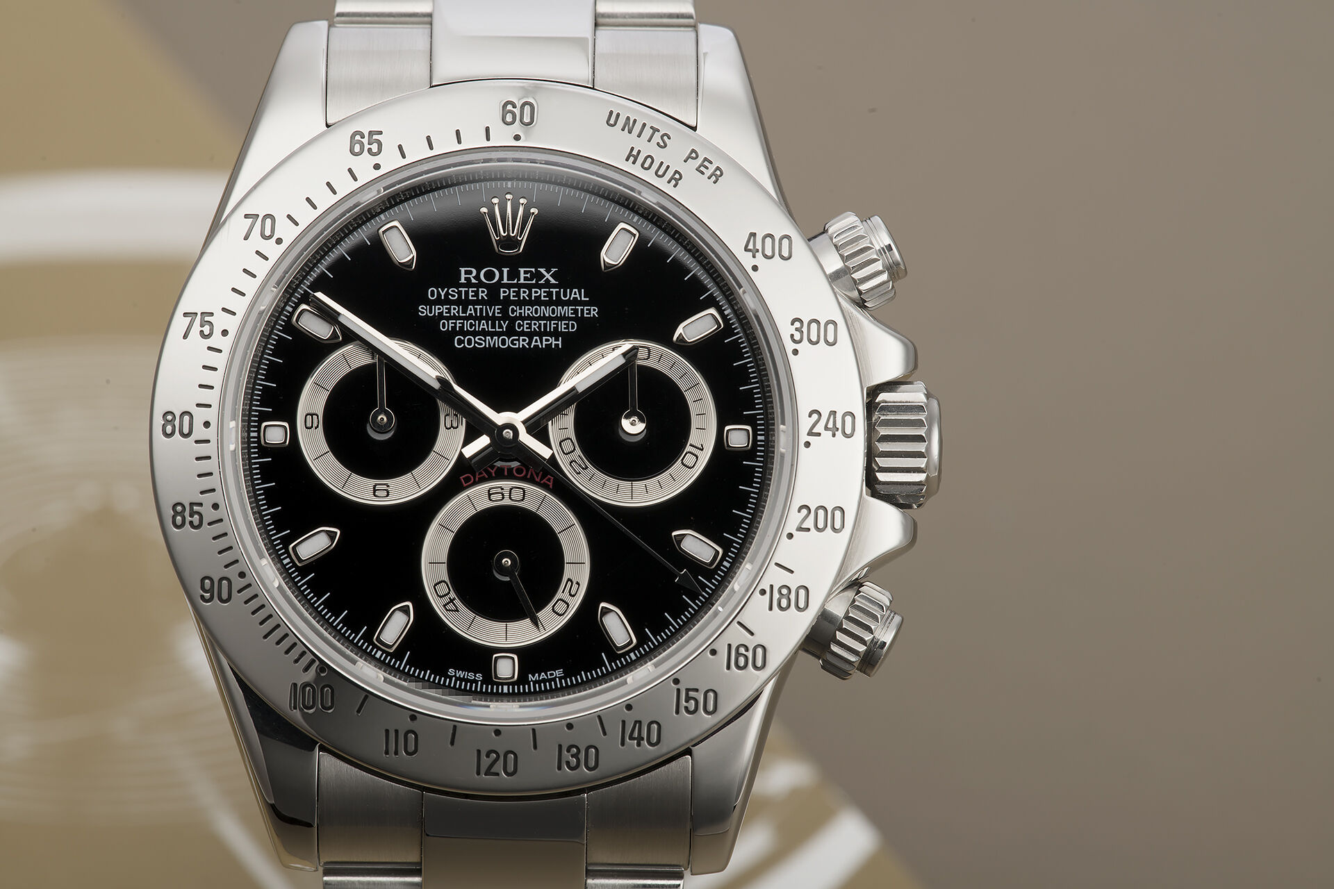 ref 116520 | 'Box & Certificate' | Rolex Cosmograph Daytona