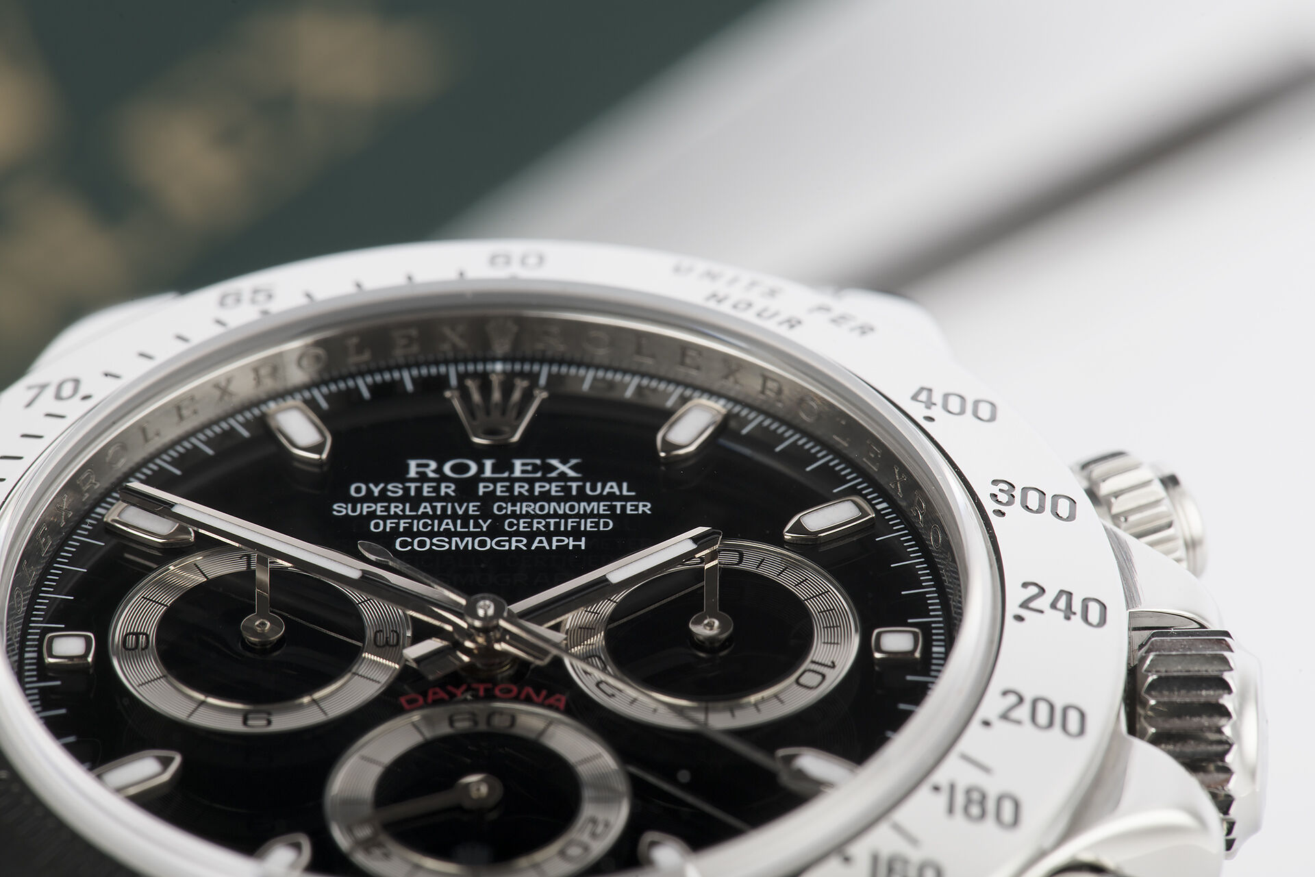 ref 116520 | 'Box & Certificate' | Rolex Cosmograph Daytona