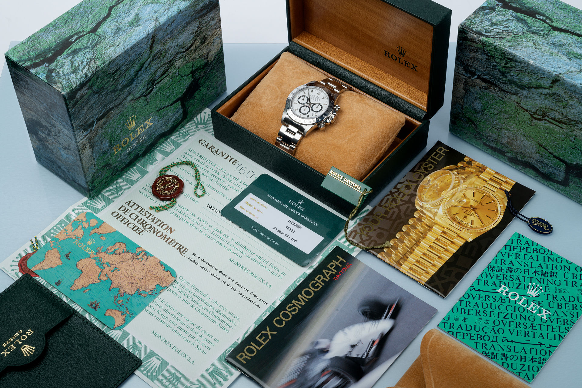 ref 16520 | Under Rolex Service Warranty | Rolex Cosmograph Daytona