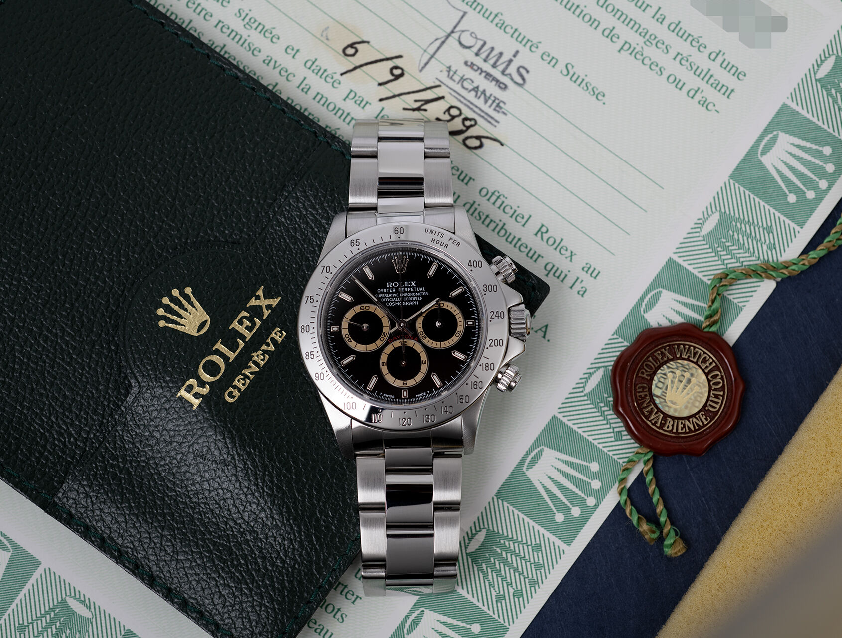 ref 16520 | 16520 - W-Serial Punched Papers | Rolex Cosmograph Daytona