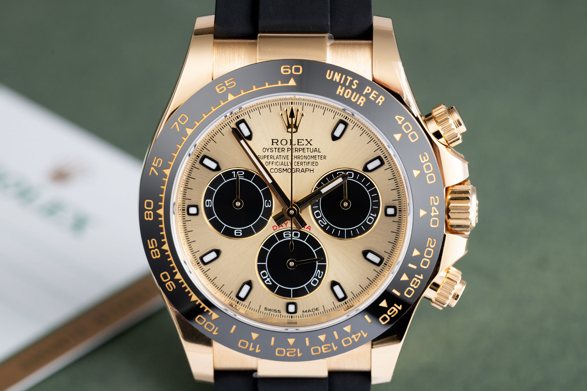 ref 116518LN | Yellow Gold 'Oysterflex' | Rolex Cosmograph Daytona