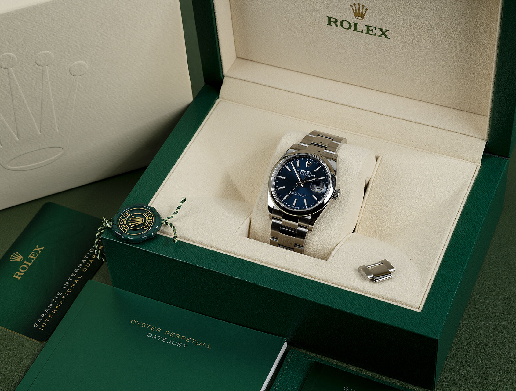 ref 126200 | 126200 - Box & Certificate | Rolex Datejust 36